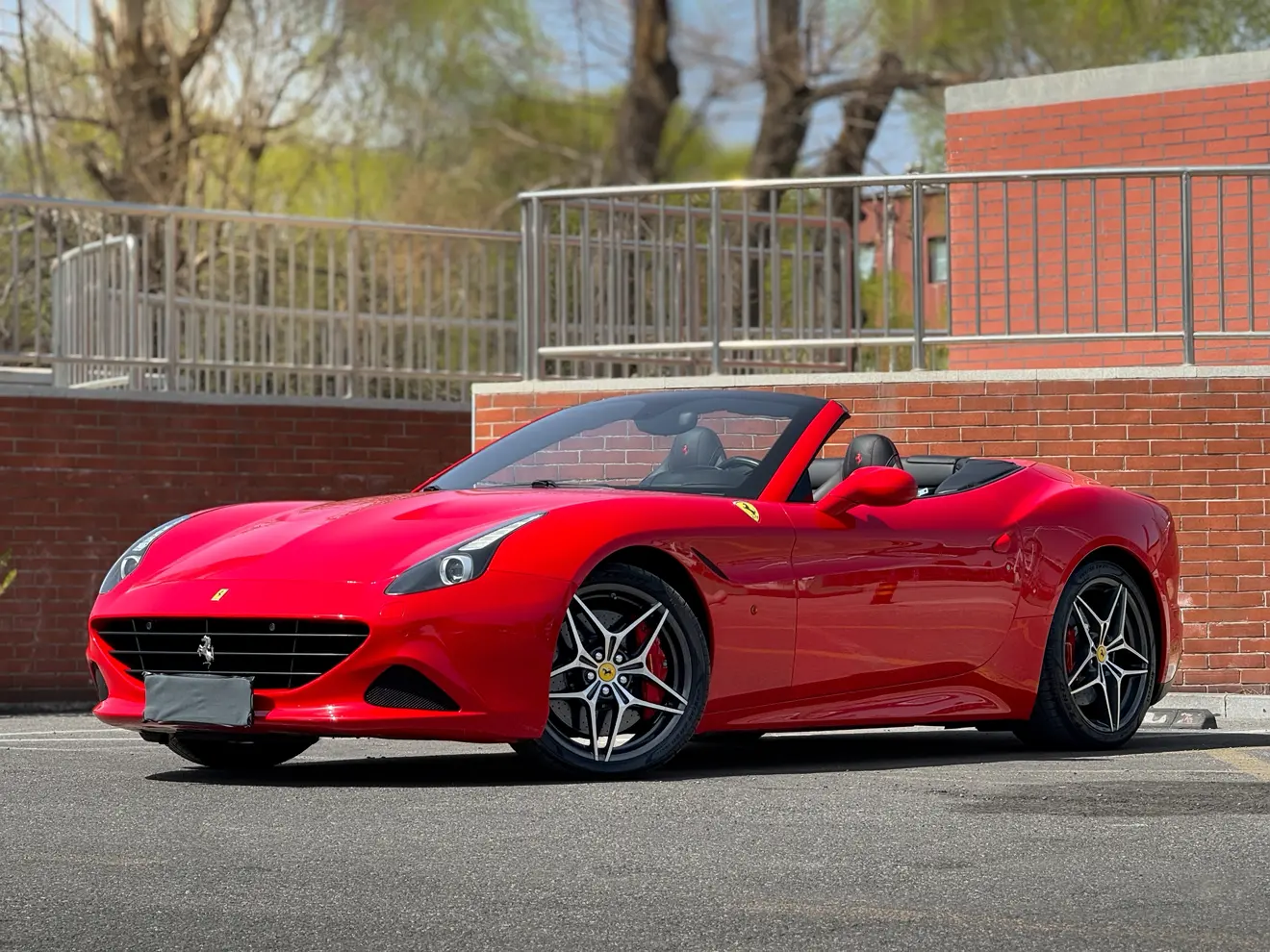Ferrari California T