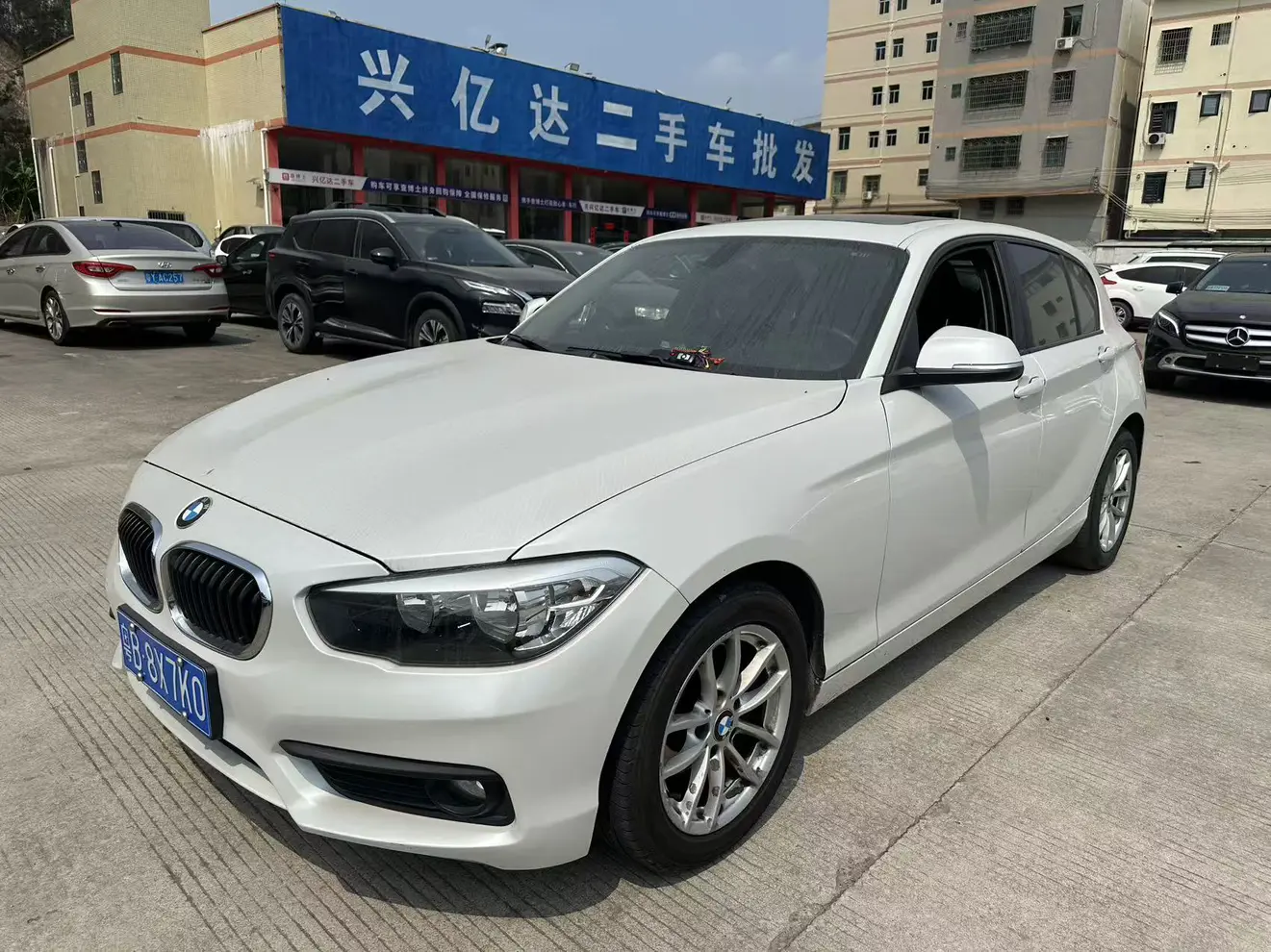 BMW 1 Series  из Китая