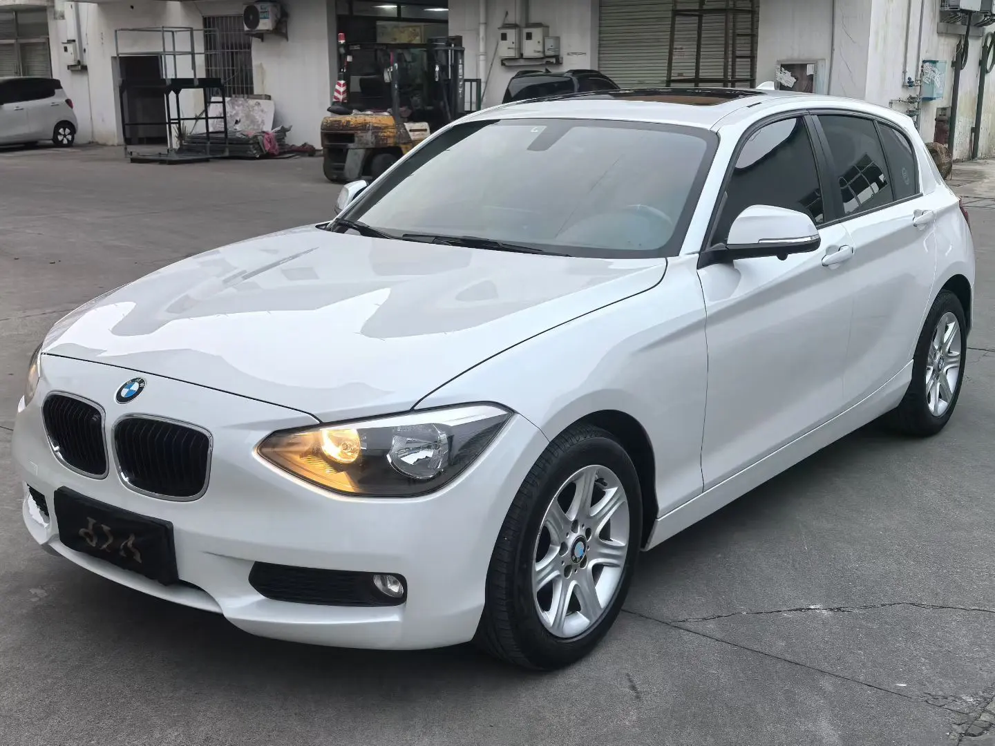 BMW 1 Series  из Китая