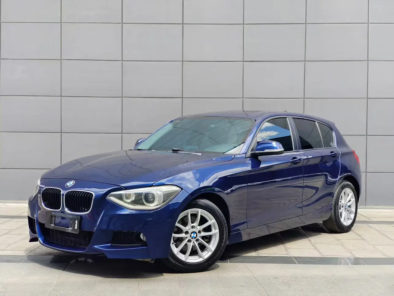 BMW 1 Series  из Китая