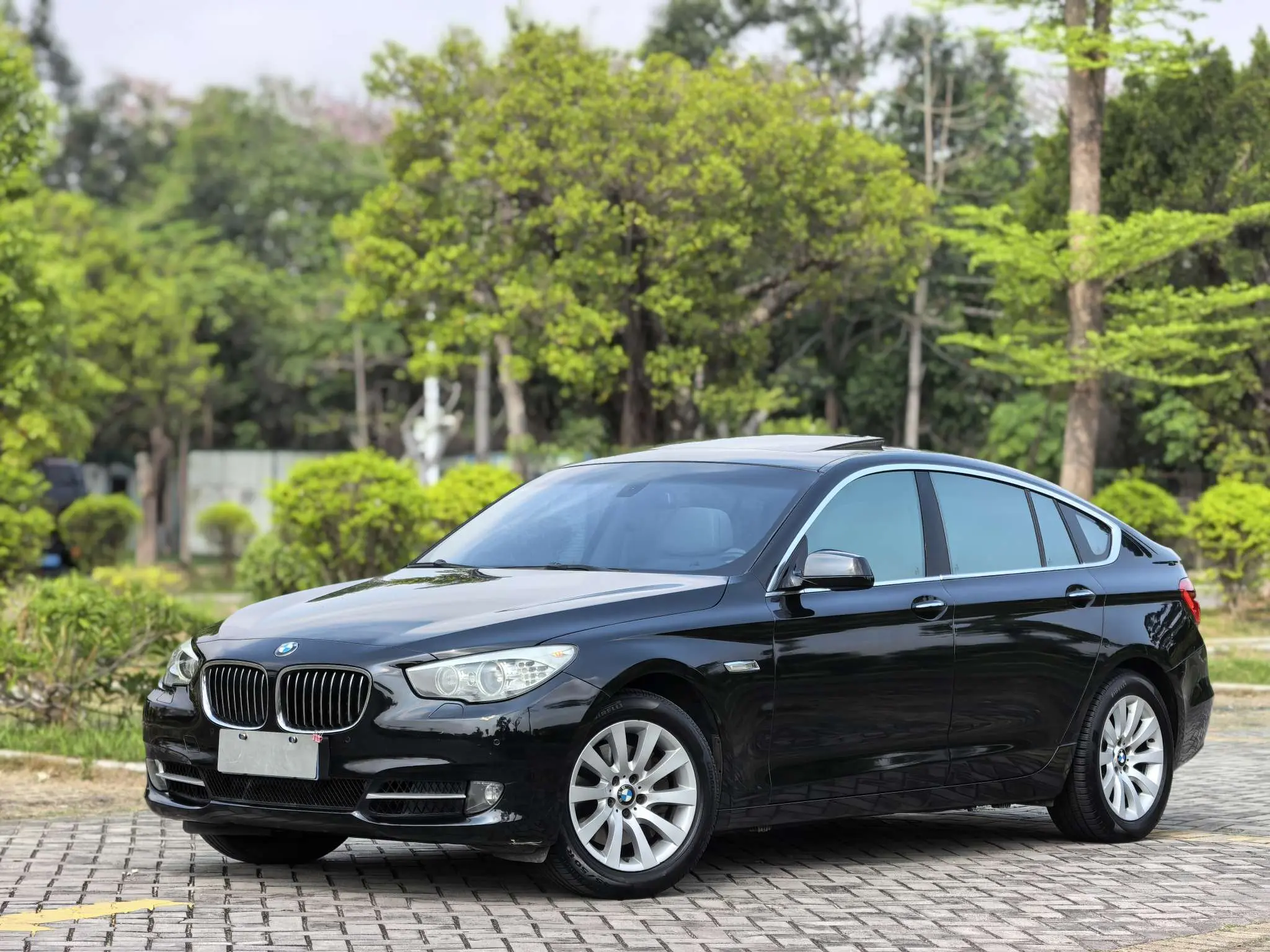 BMW 5 Series GT  из Китая