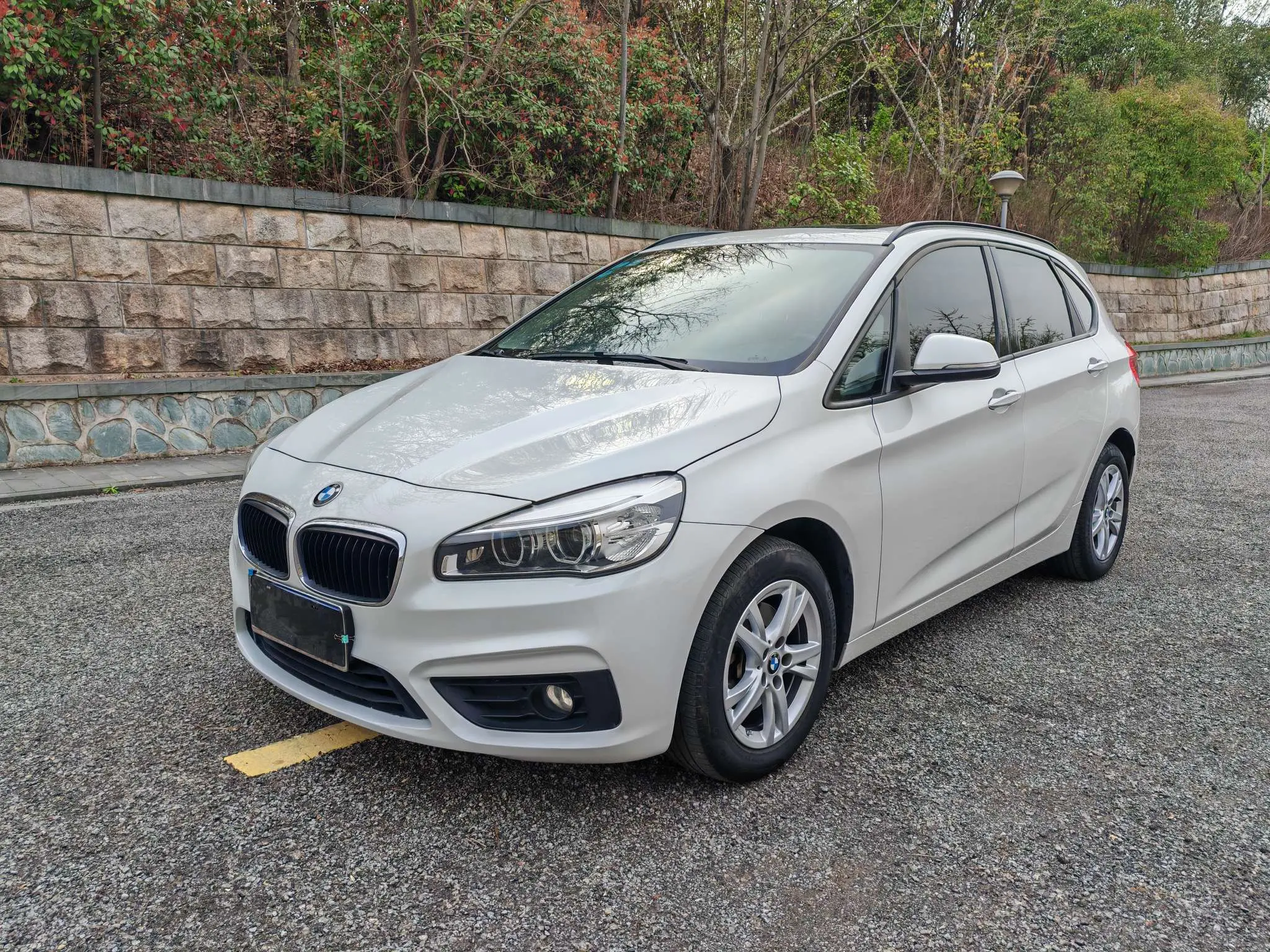 BMW 2 Series Active Tourer  из Китая