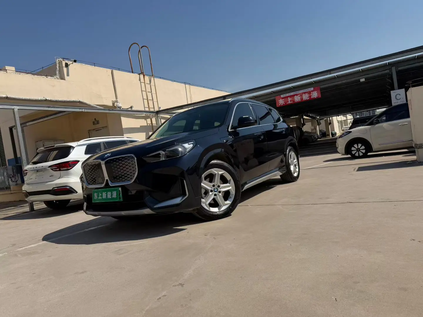 BMW iX1  из Китая