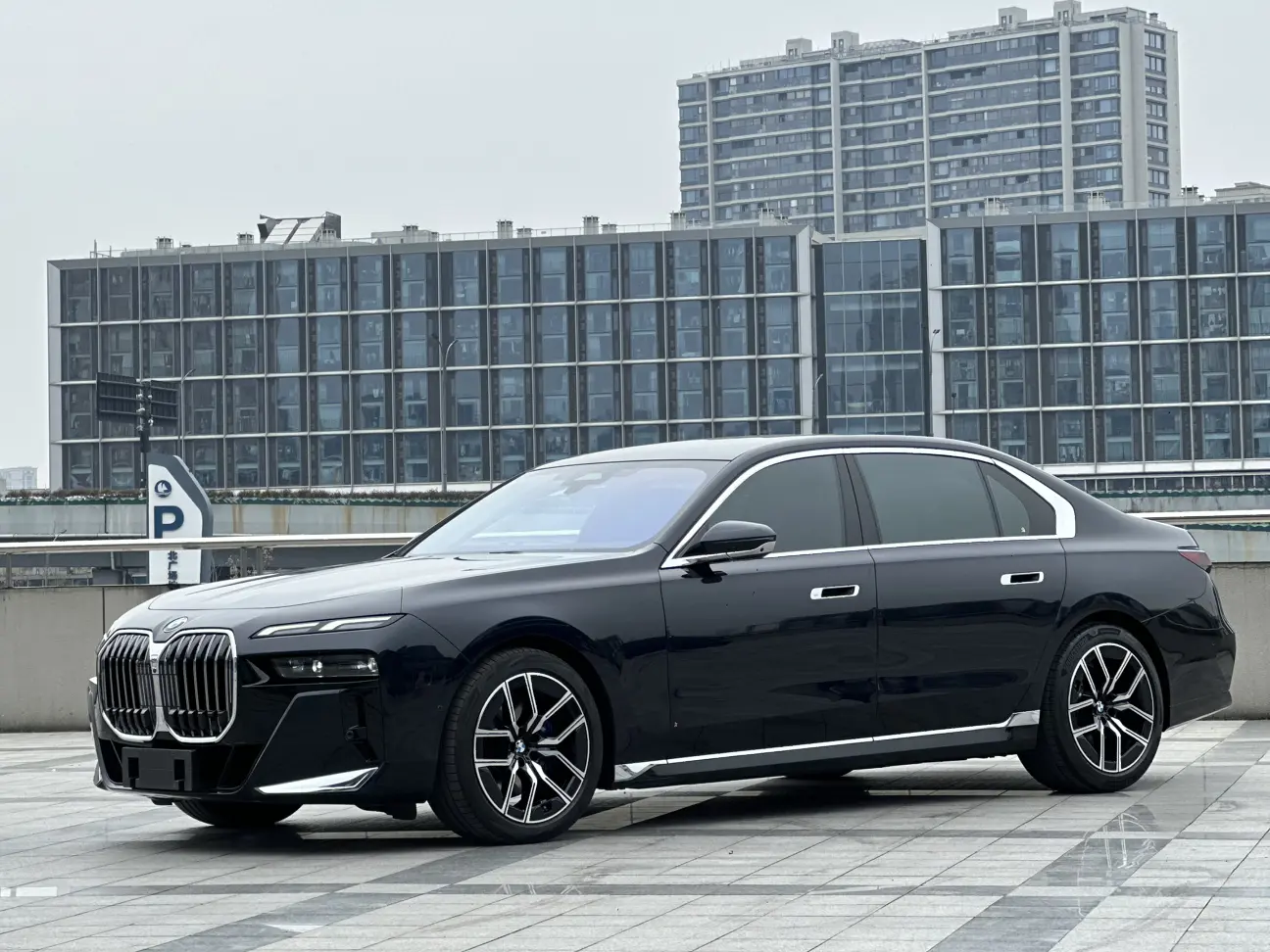 BMW 7 Series