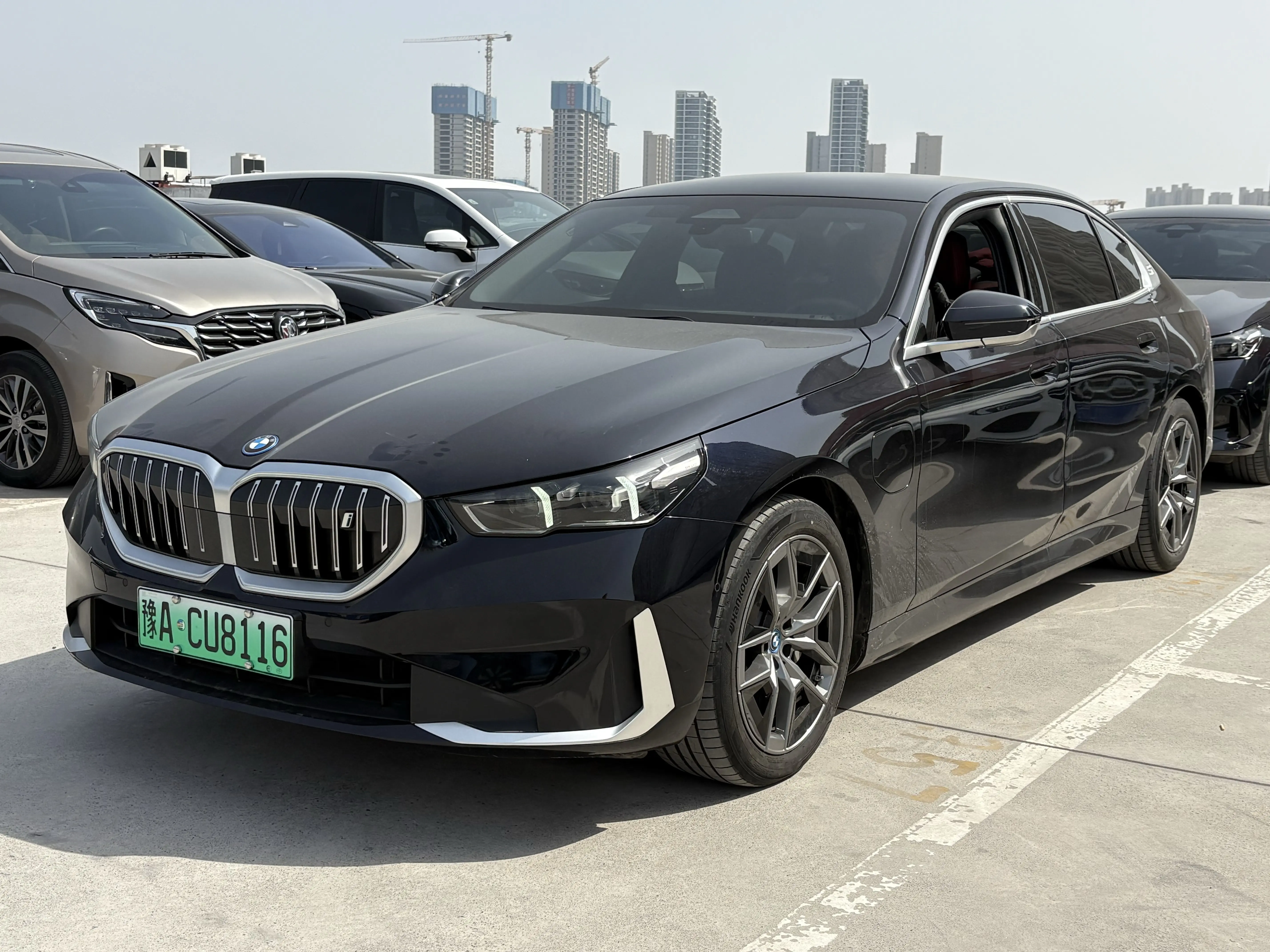 BMW i5  из Китая