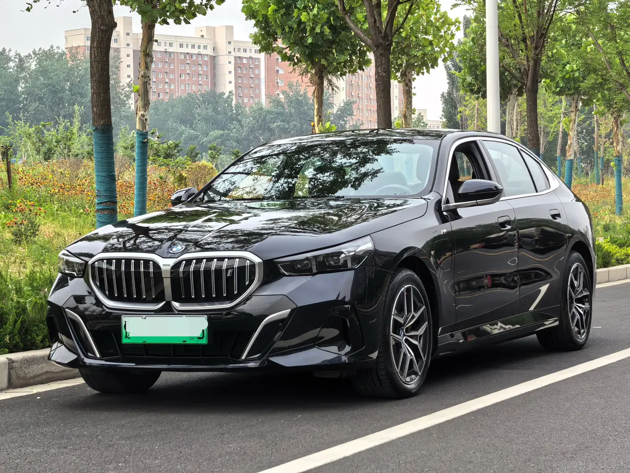 BMW i5  из Китая
