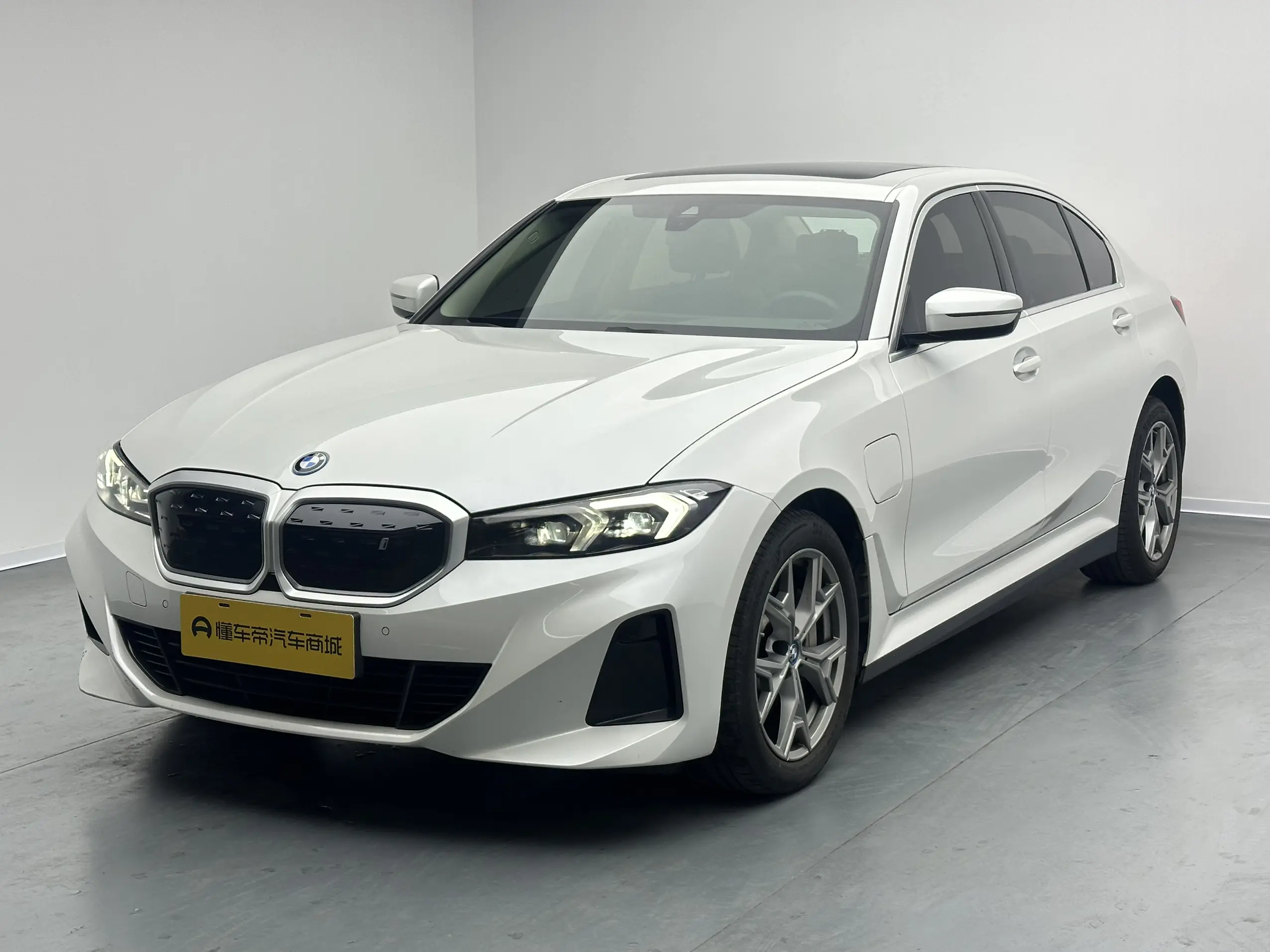 BMW i3  из Китая