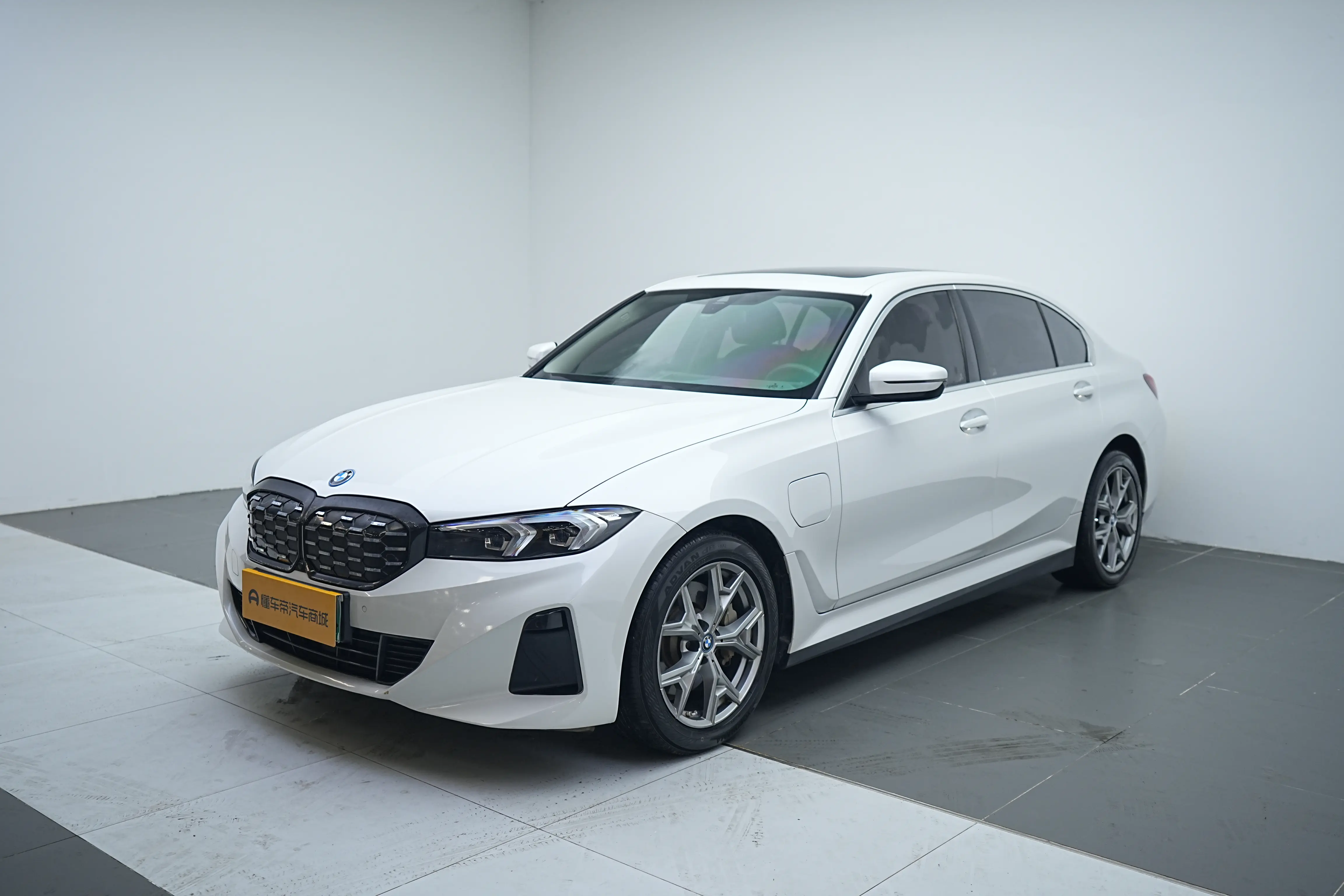 BMW i3  из Китая