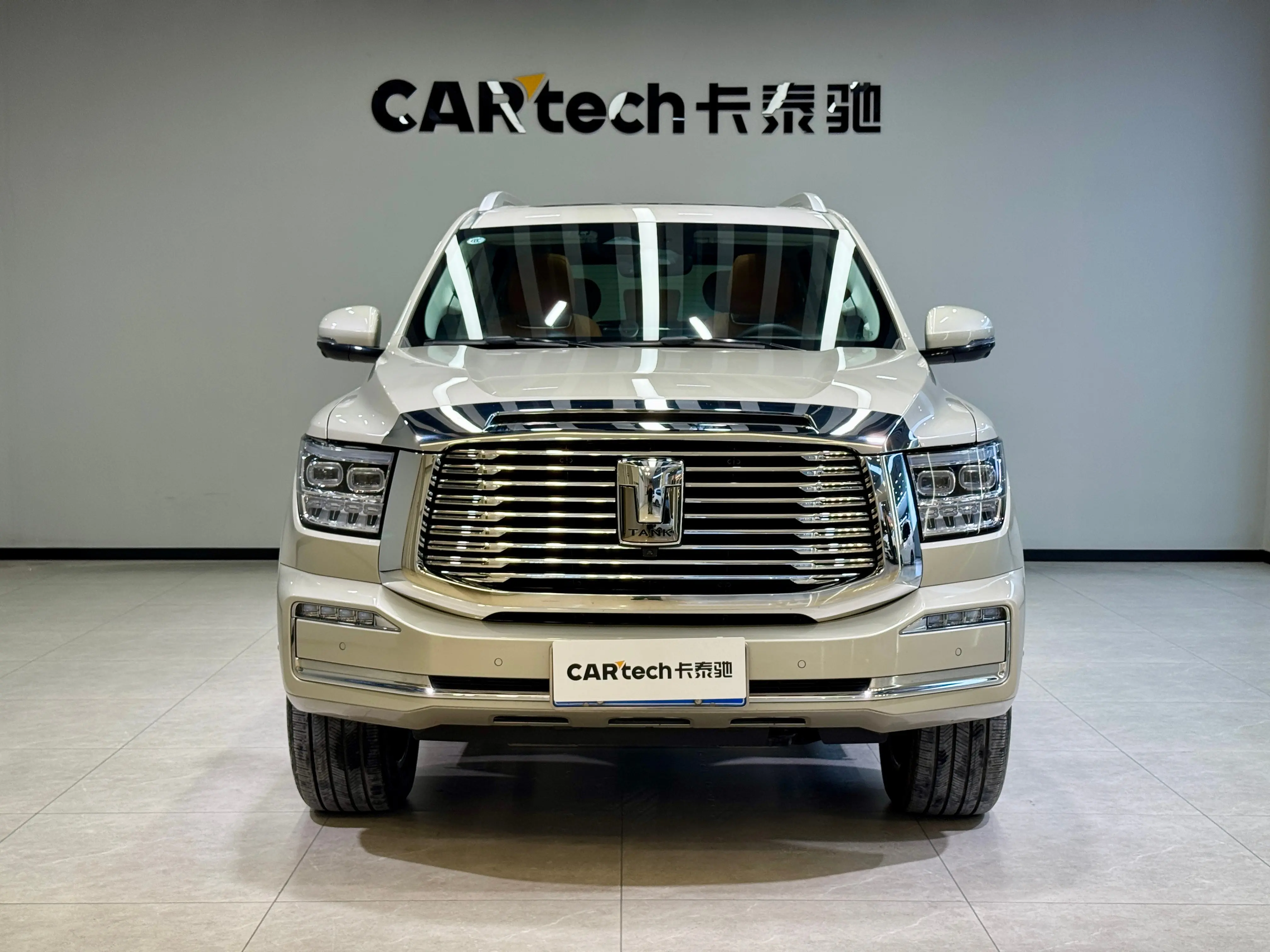 Tank 500  из Китая