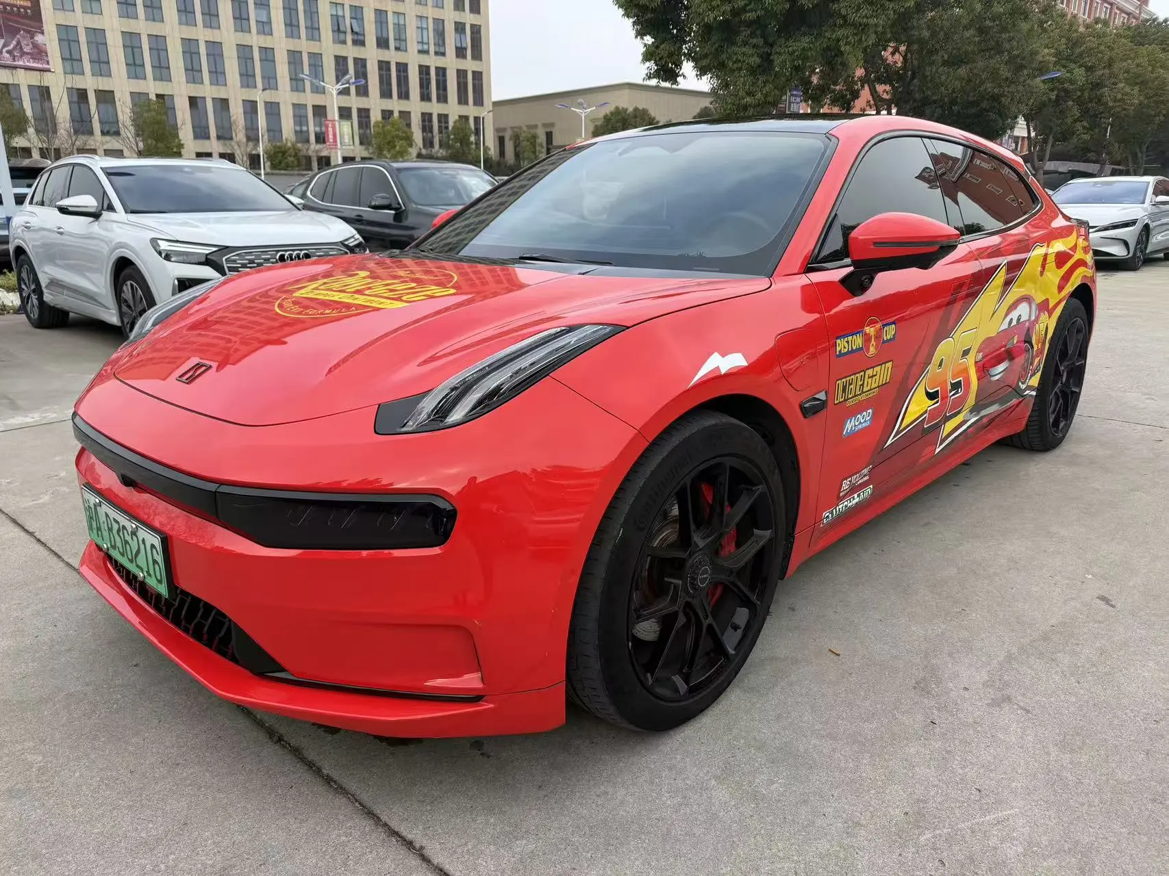 ZEEKR 001