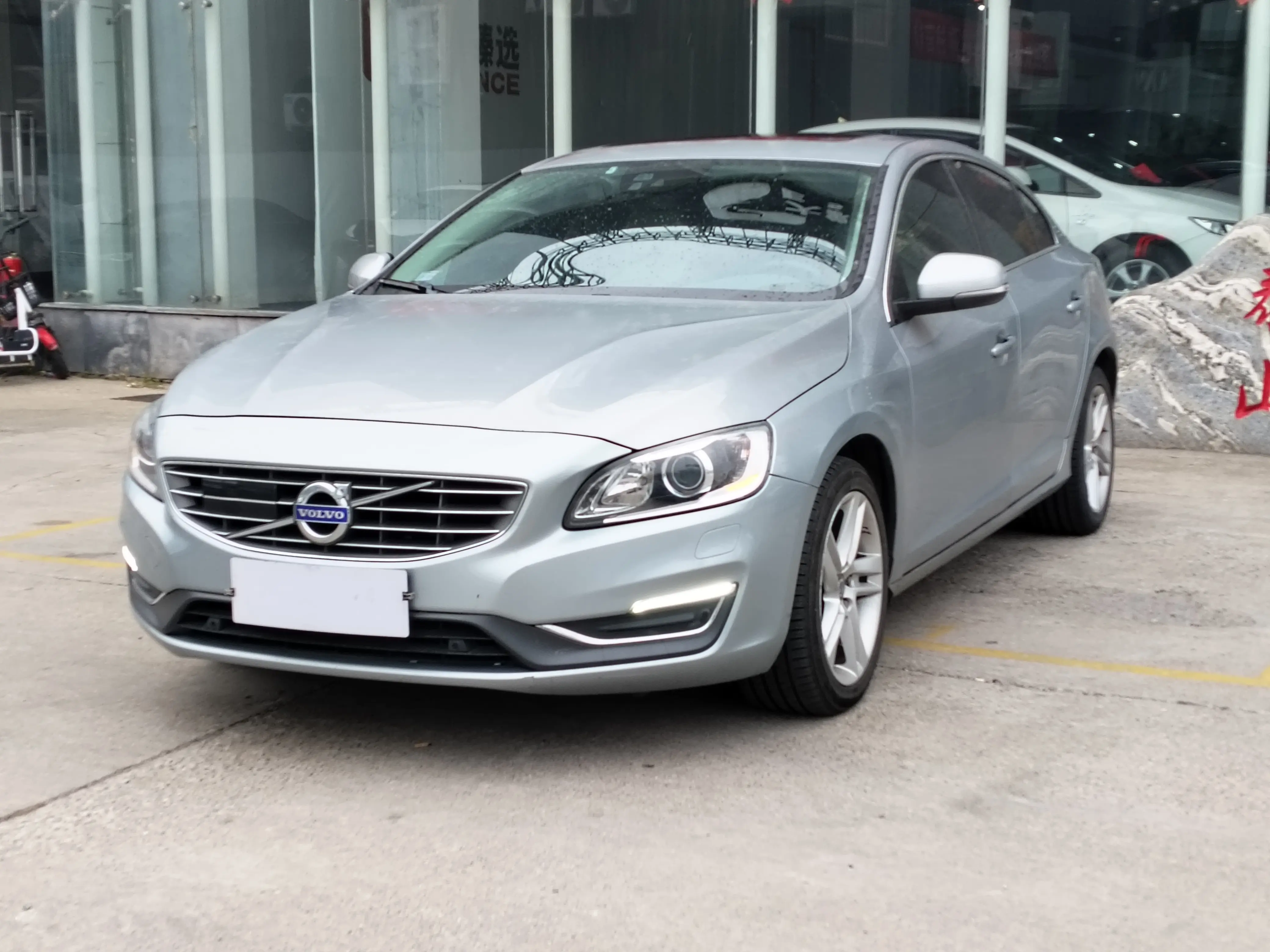 Volvo S60