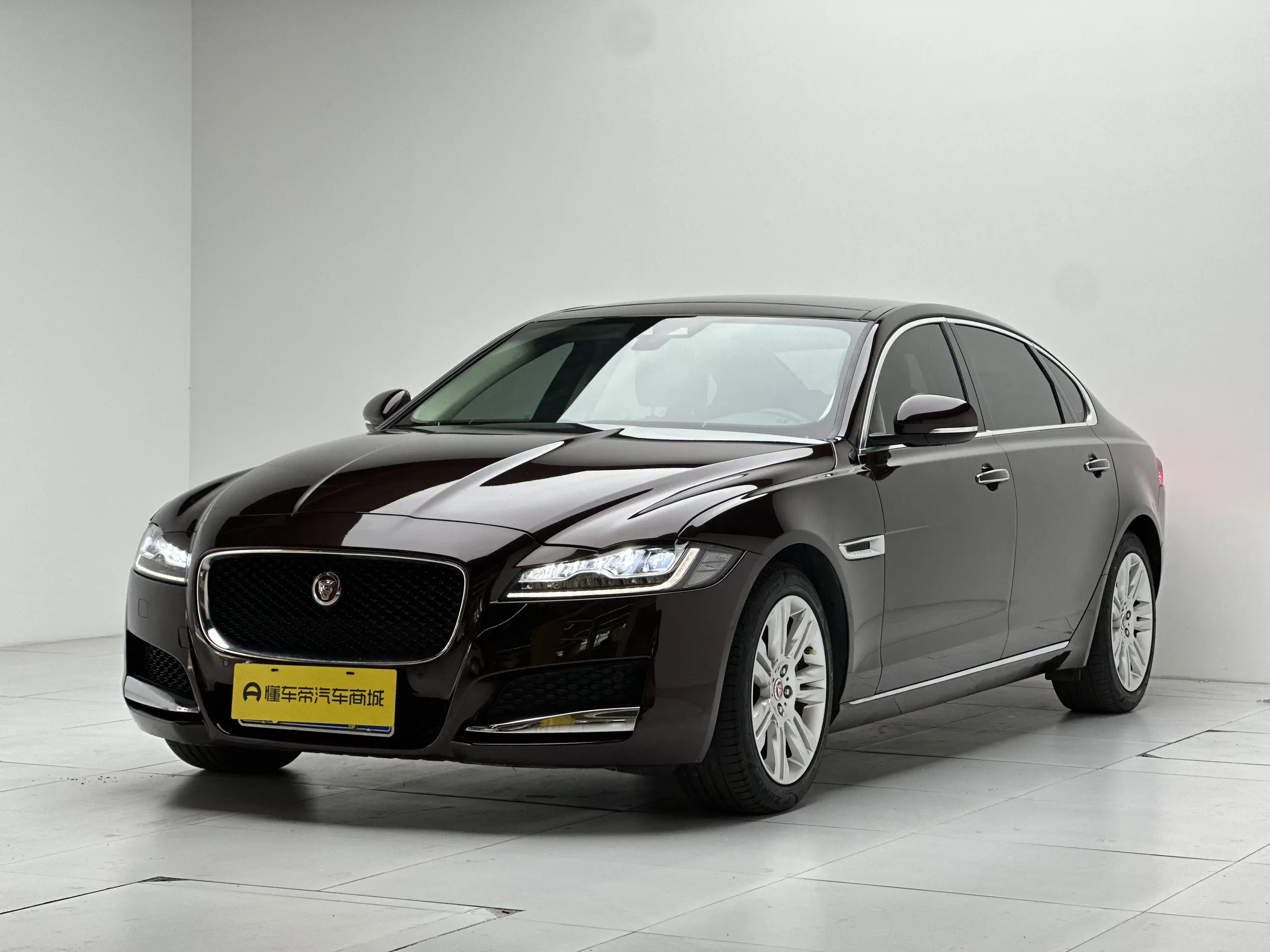 Jaguar XFL