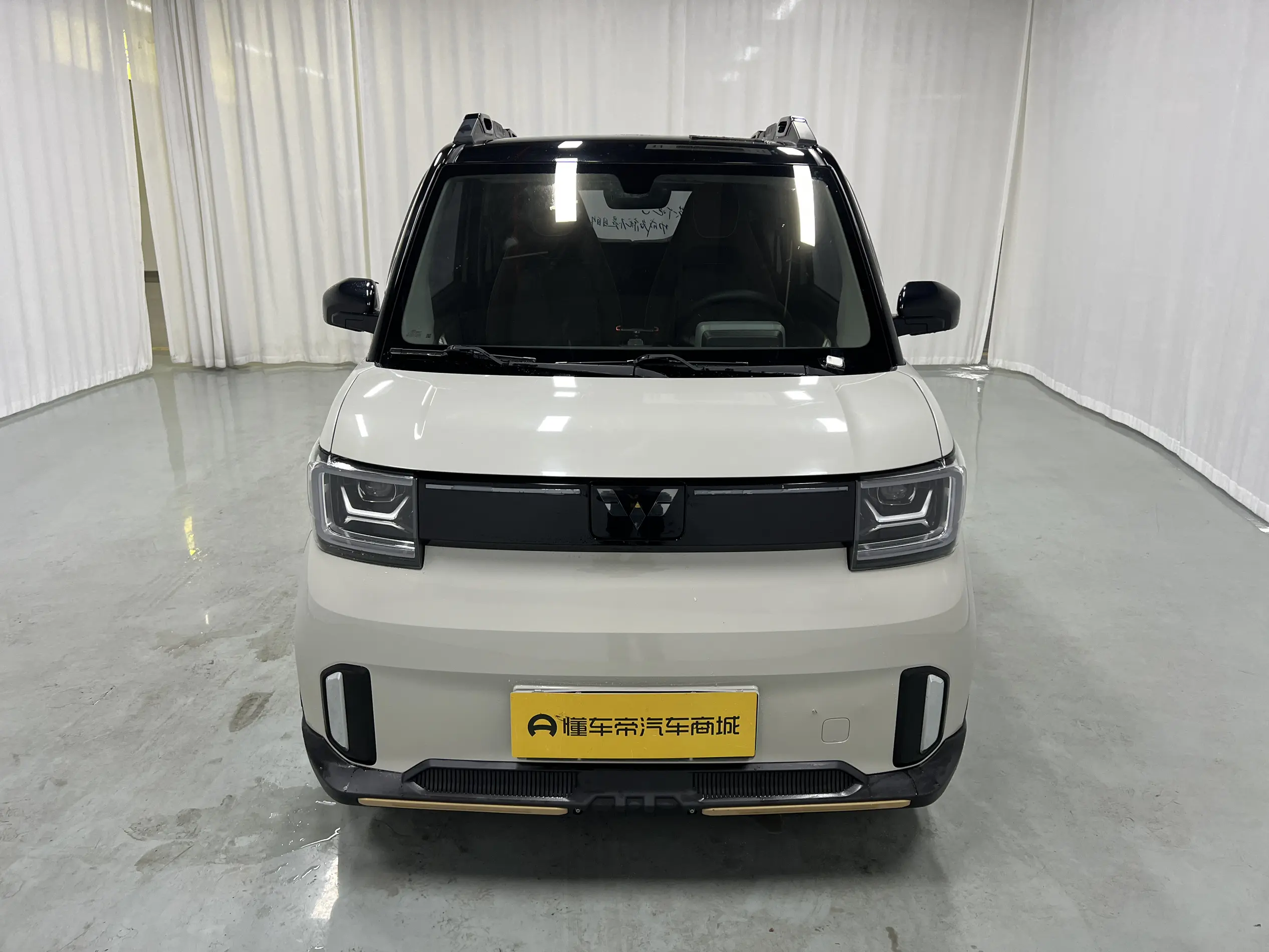 Wuling Hongguang MINIEV  из Китая