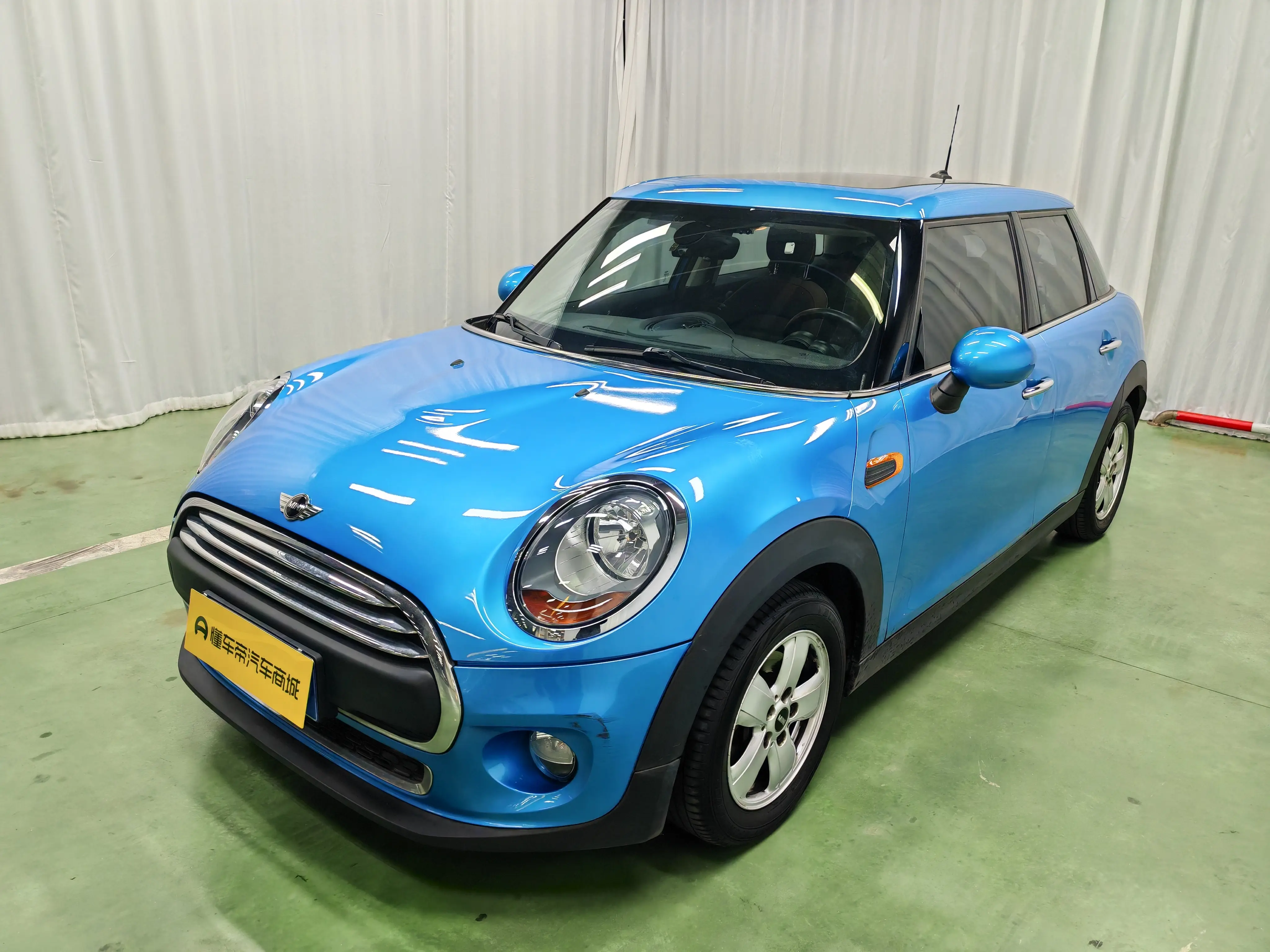 MINI MINI