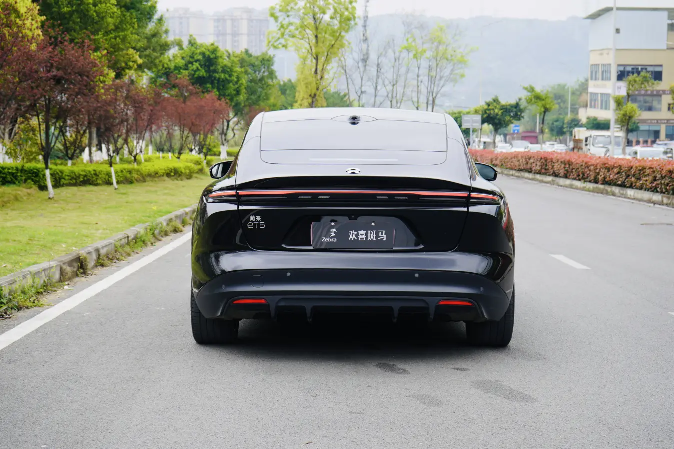 NIO ET5
