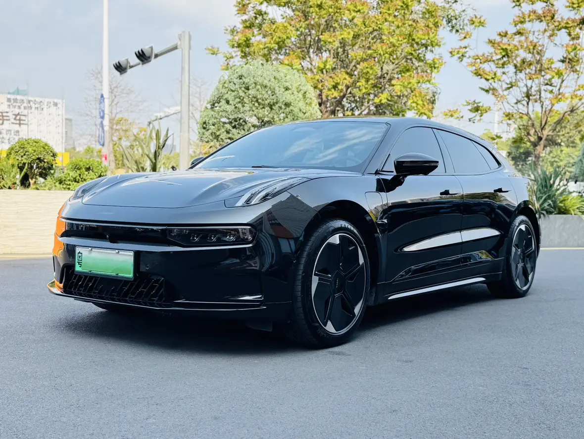 ZEEKR 001