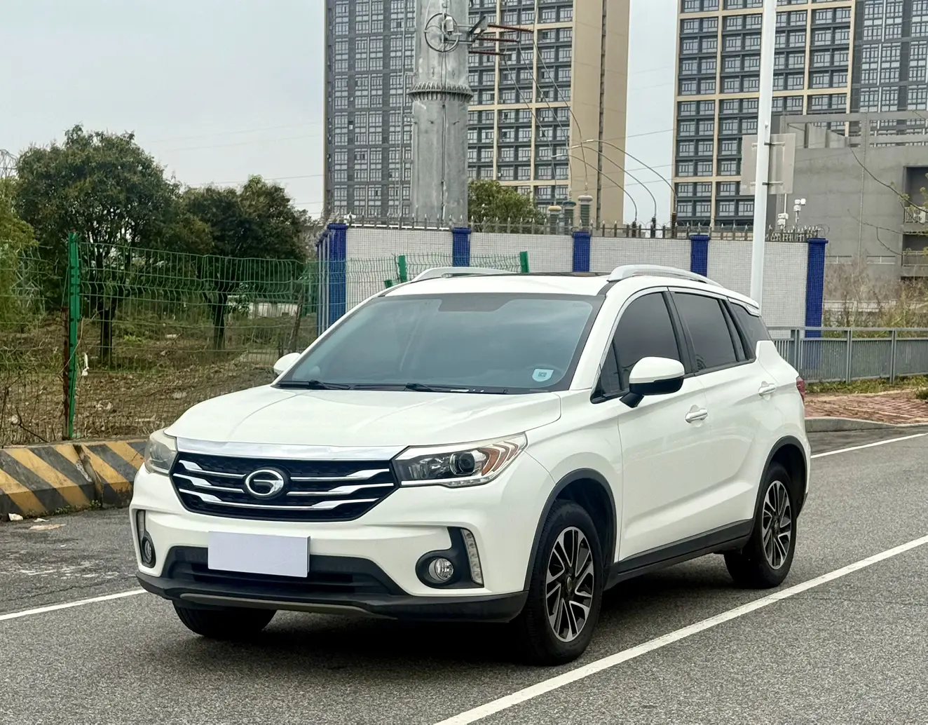 GAC Trumpchi GS4  из Китая