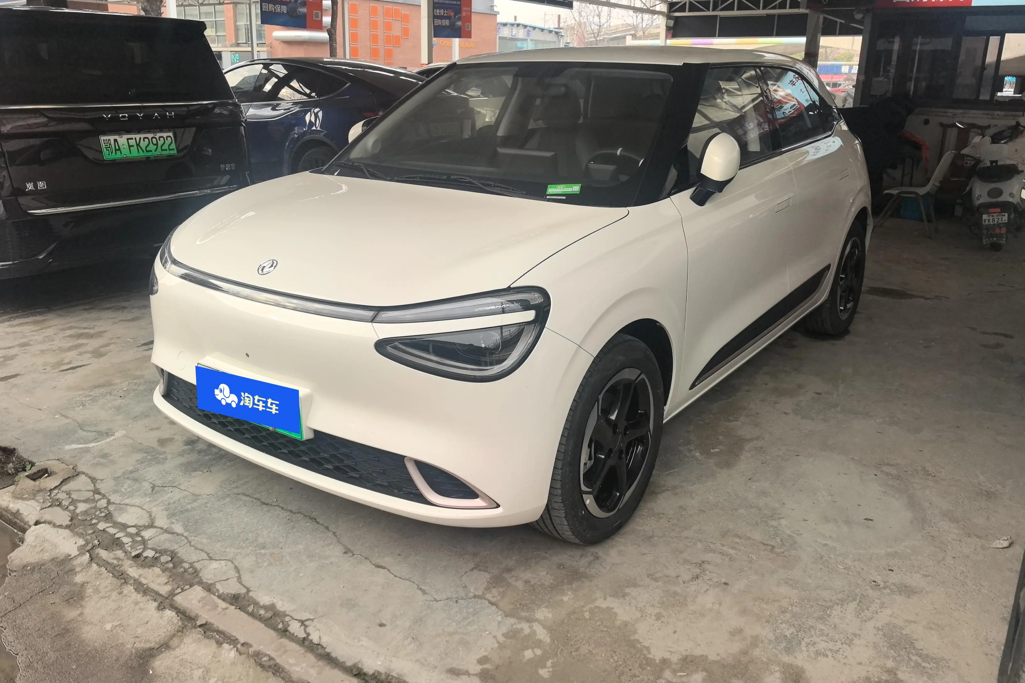 Dongfeng Nano 01  из Китая