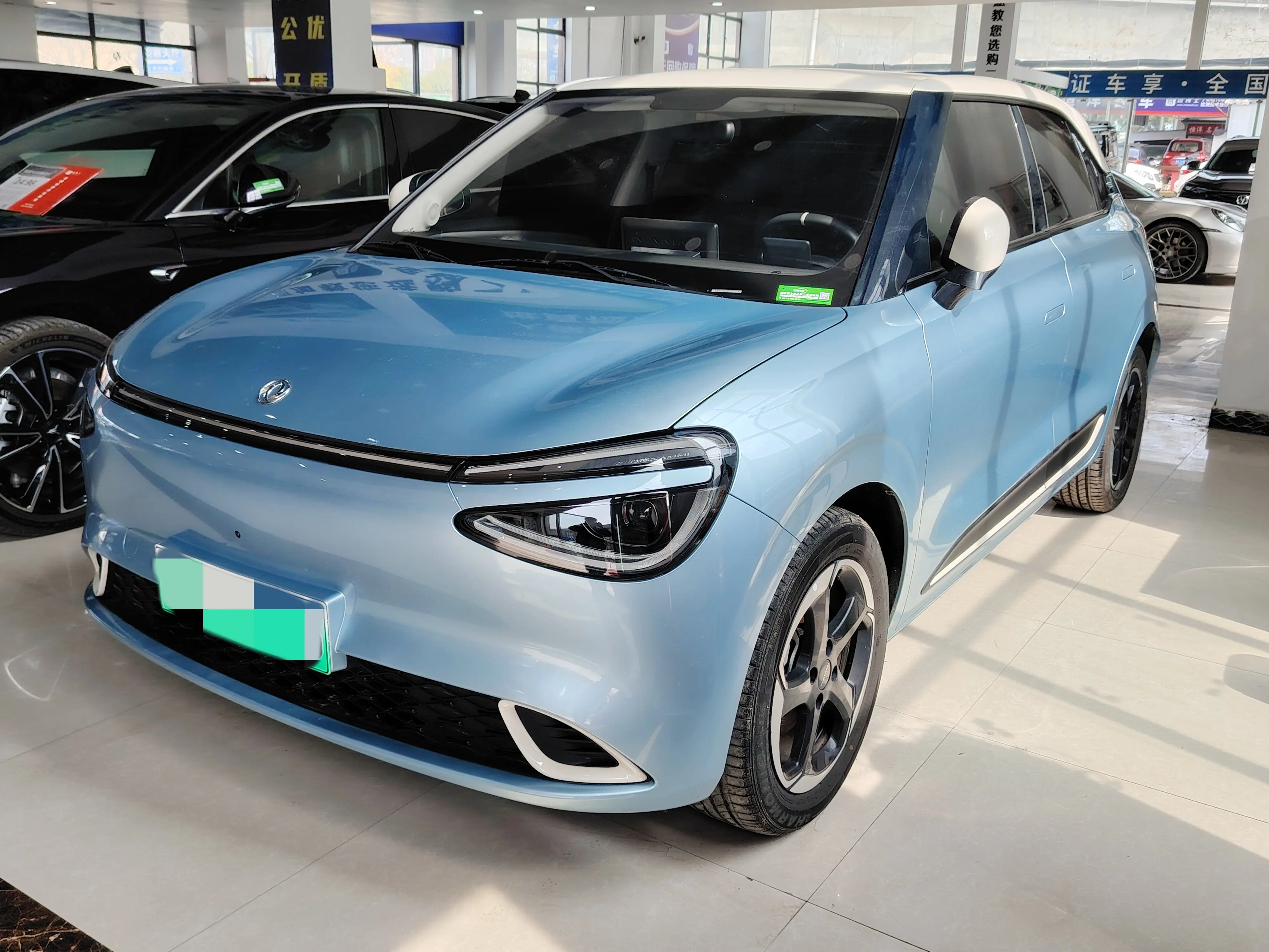 Dongfeng Nano 01  из Китая