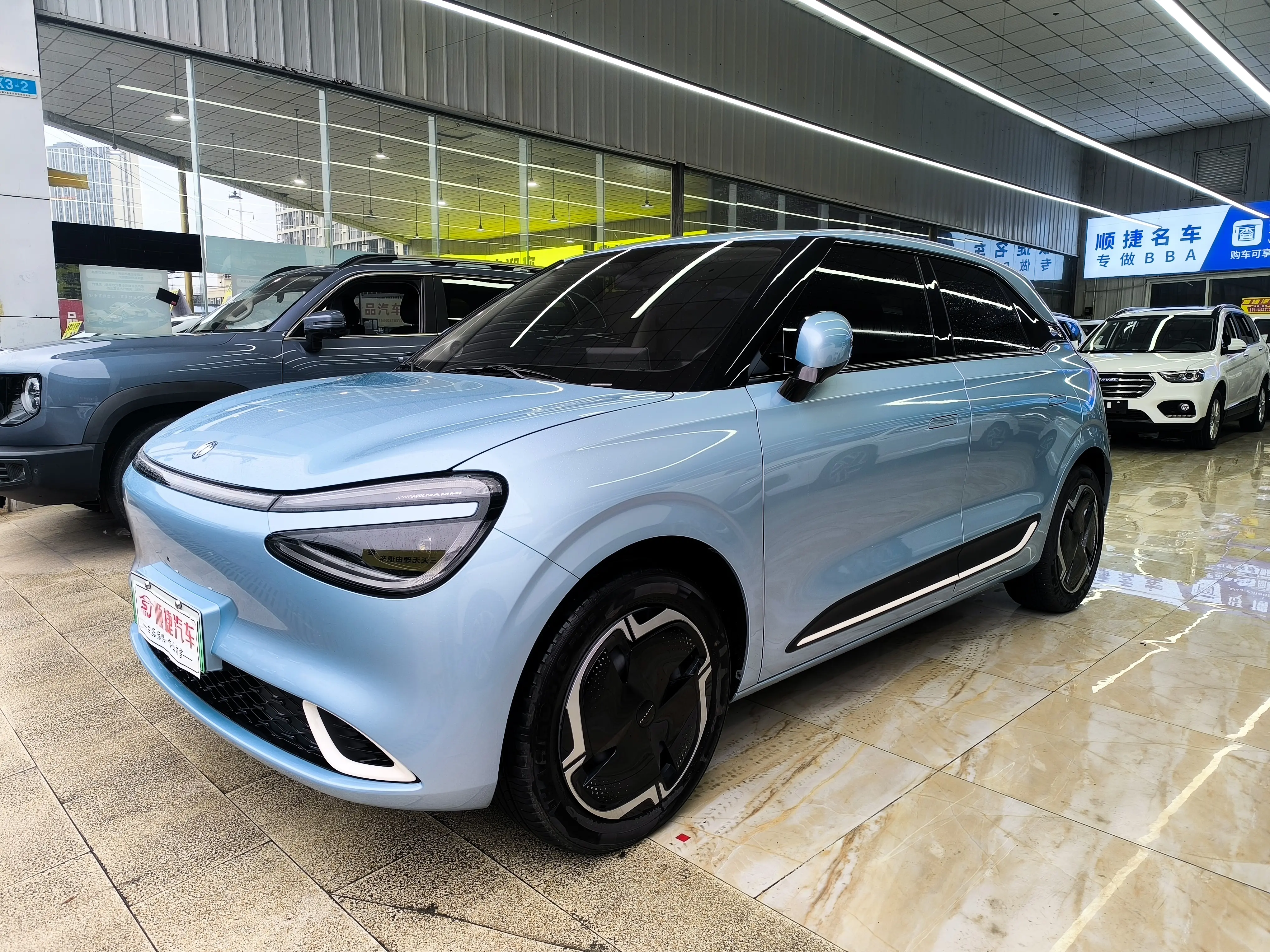 Dongfeng Nano 01  из Китая