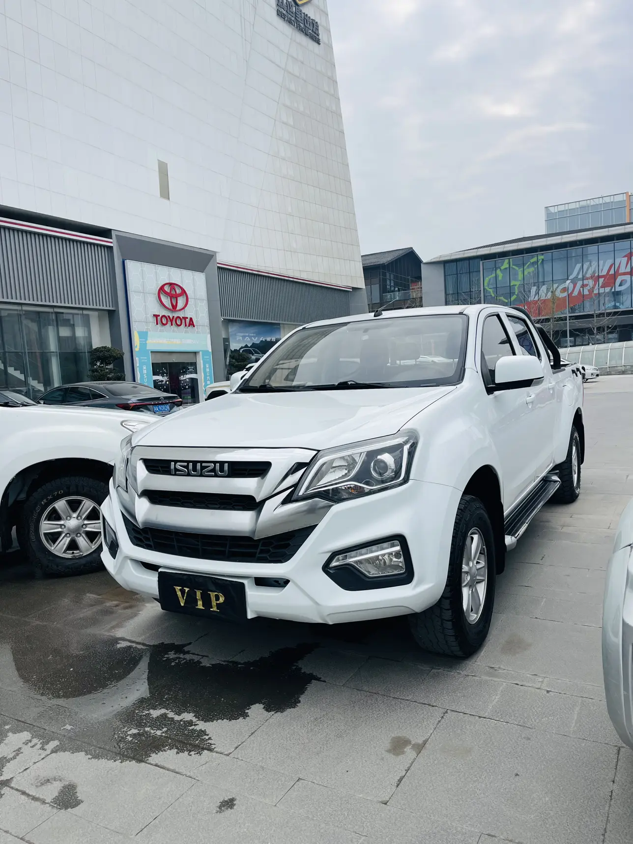 Isuzu RE-MAX