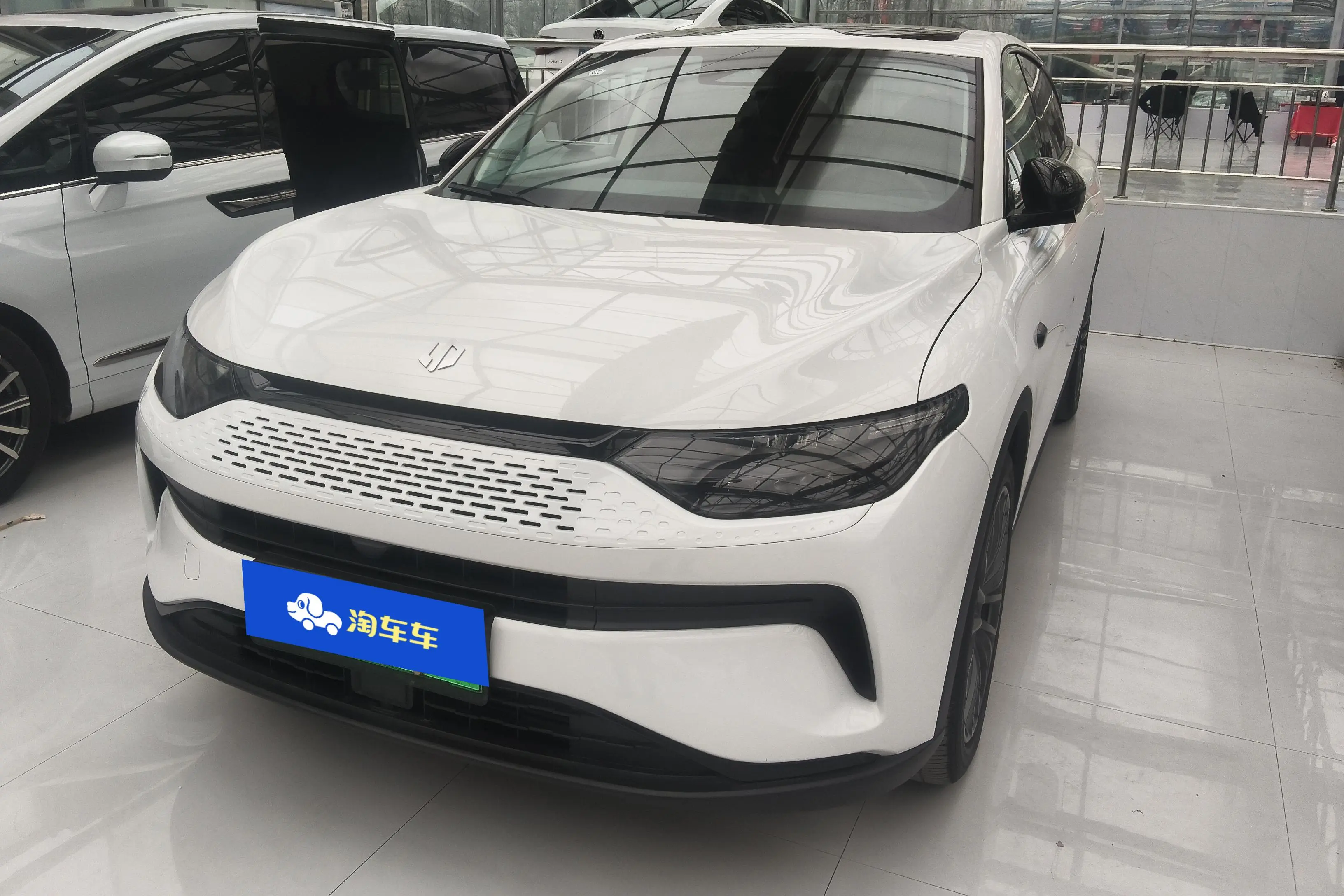 Leapmotor Zero running C11