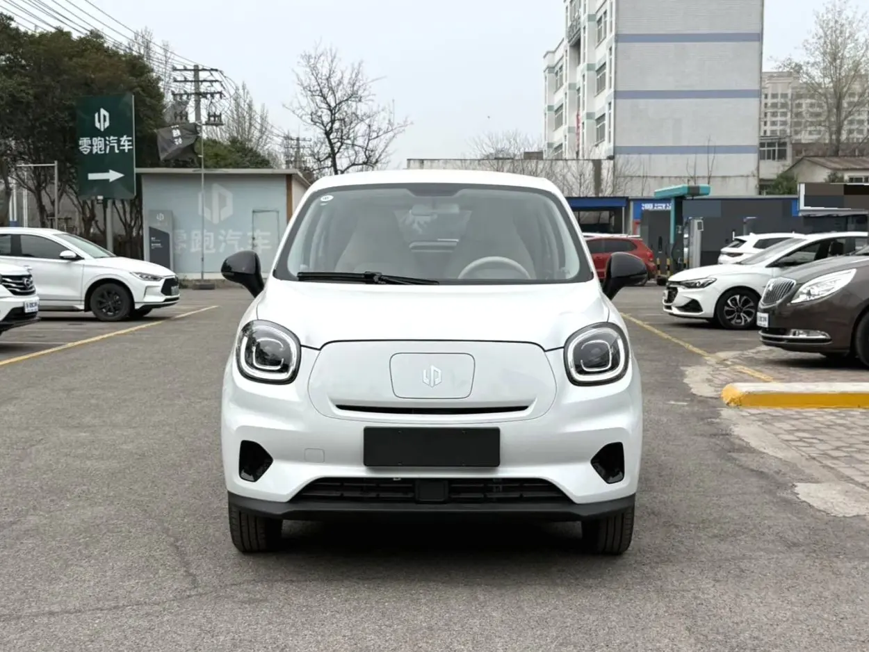 Leapmotor Zero running T03  из Китая