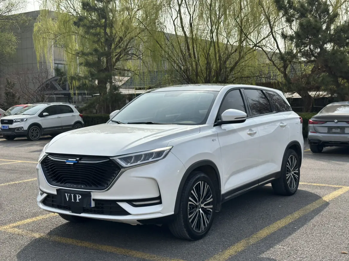 Oshan Changan Auchan X7