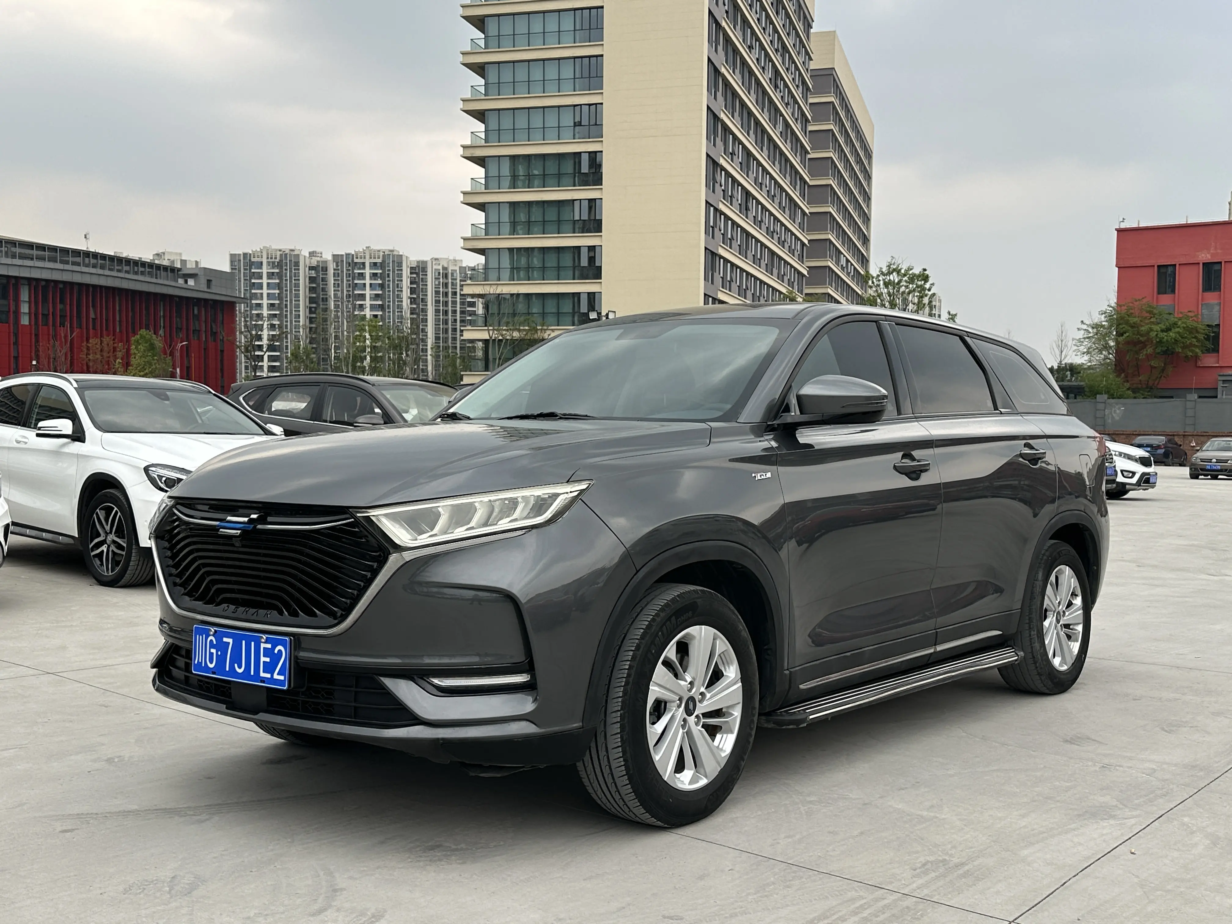 Oshan Changan Auchan X7