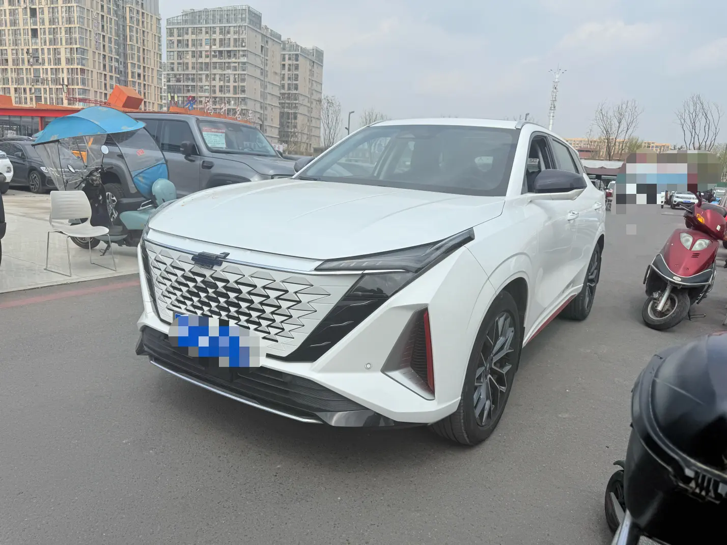 Oshan Changan Auchan Z6