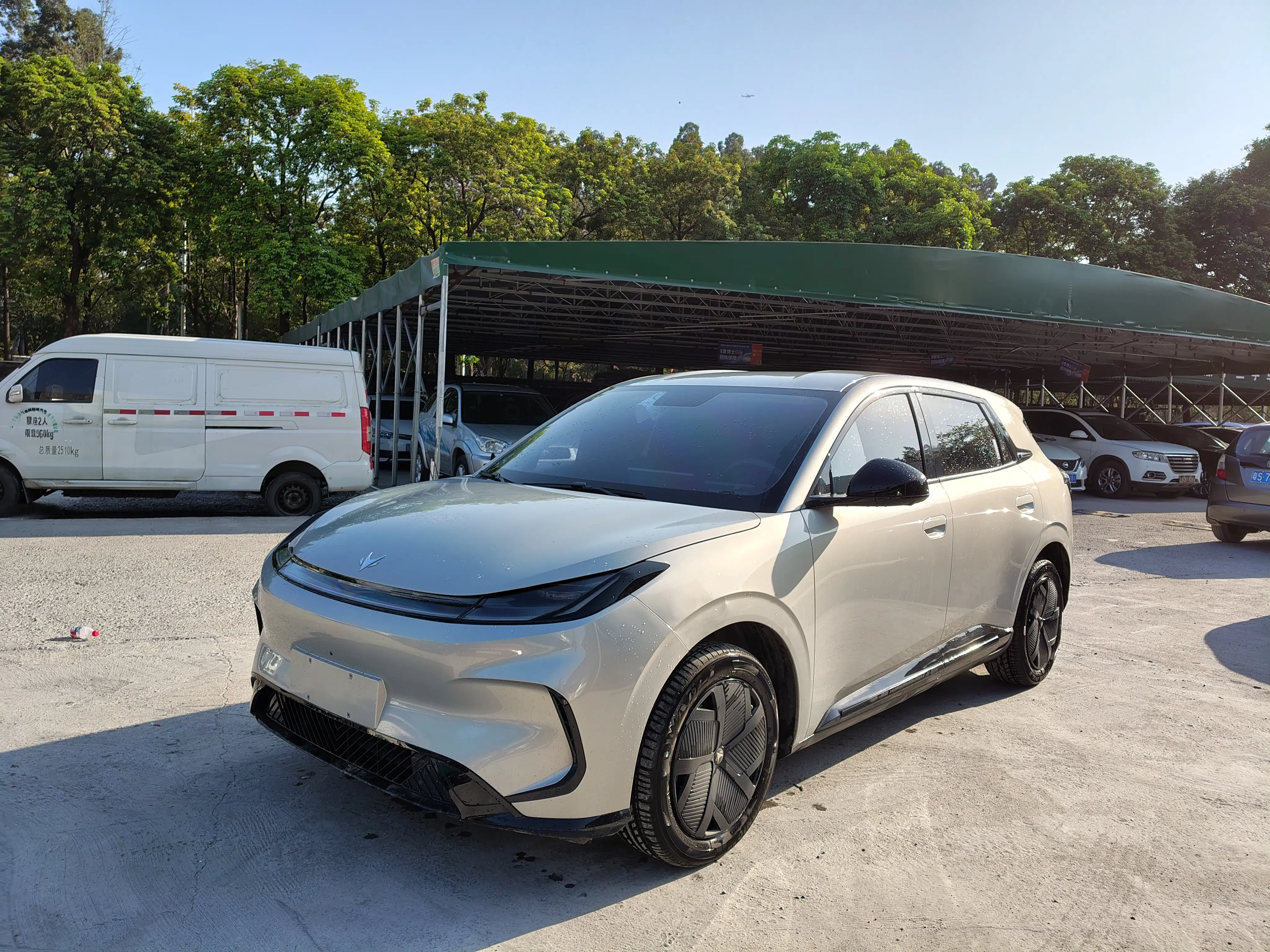 ARCFOX Extreme Fox Polar Fox T1  из Китая