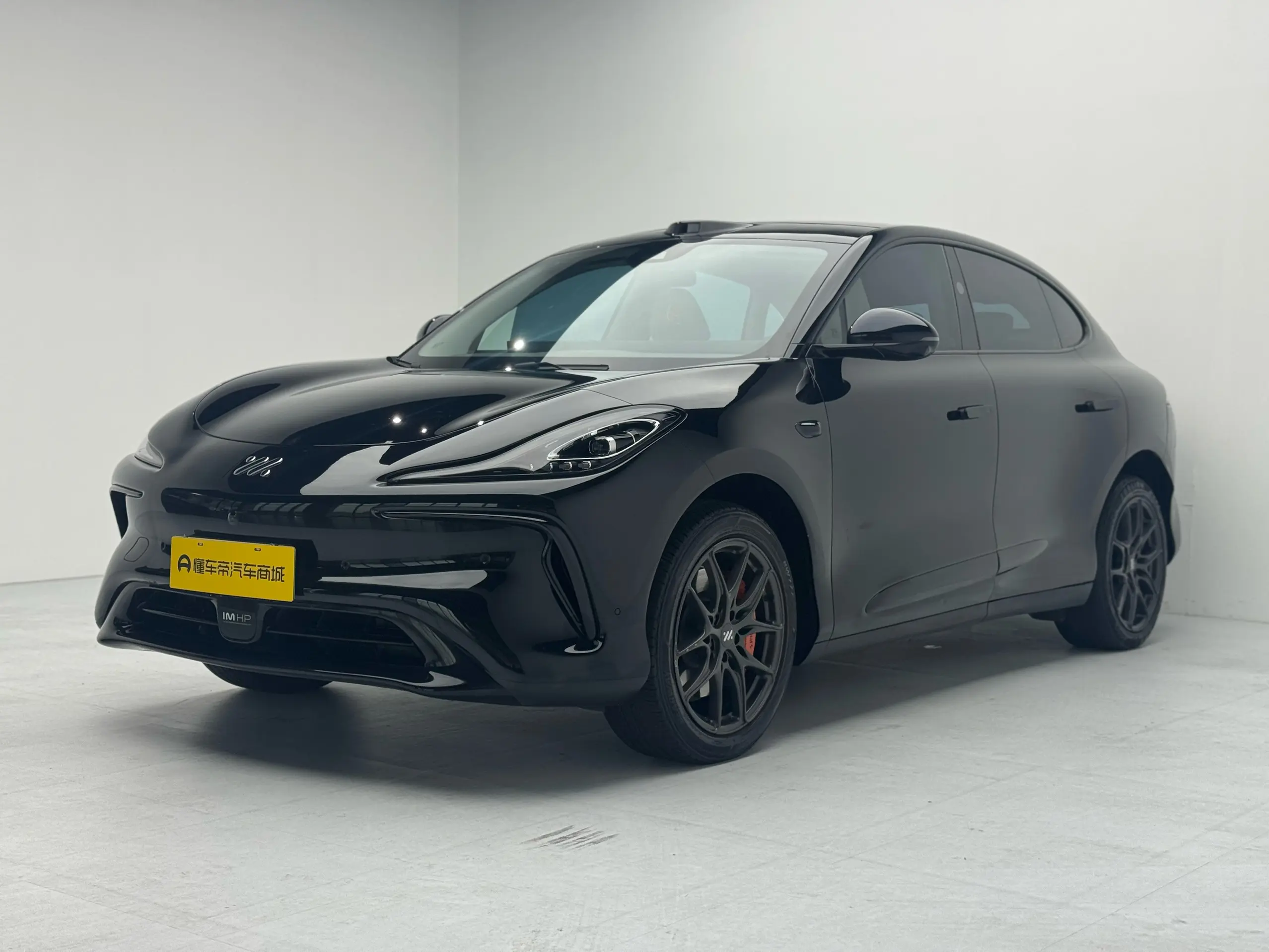 Zhiji LS6  из Китая