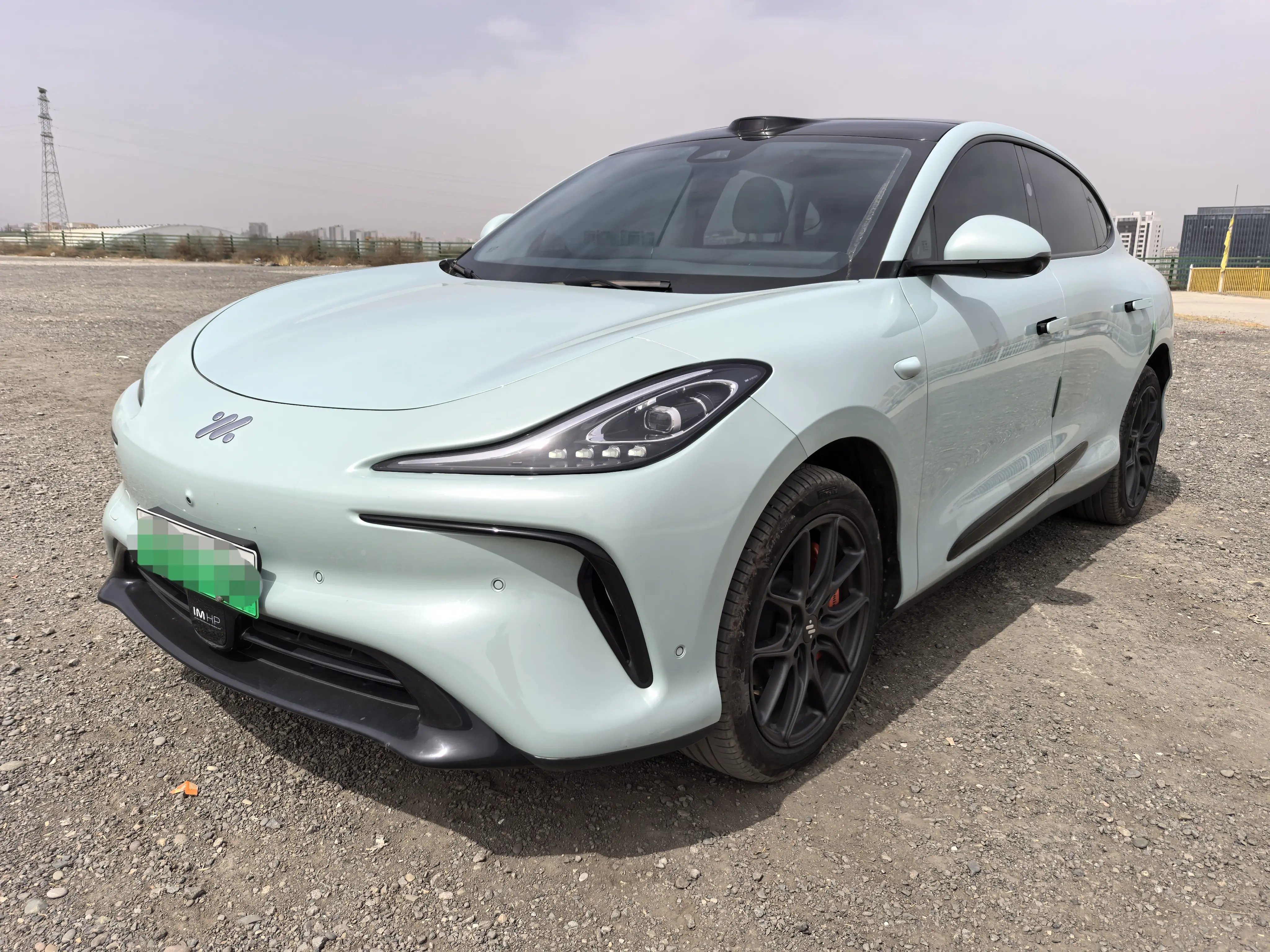 Zhiji LS6  из Китая