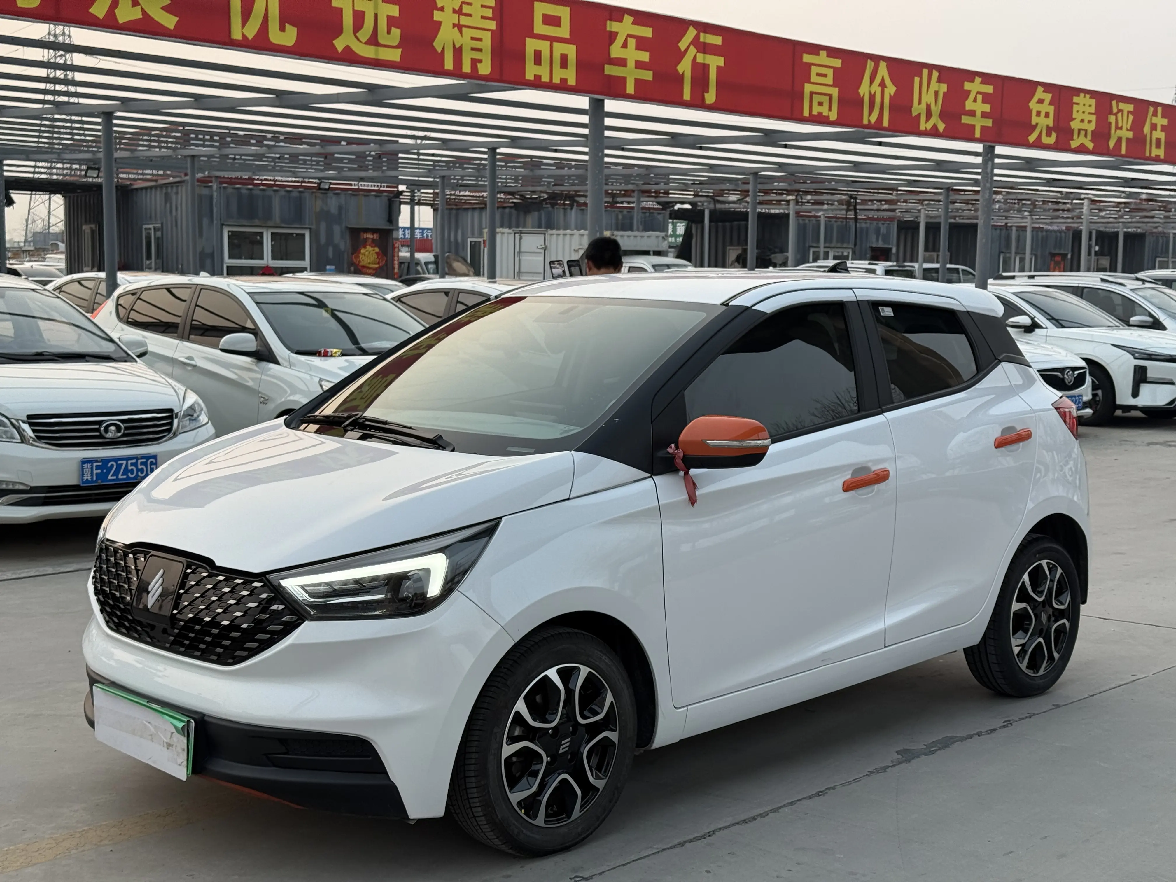 Jiangling Yizhi EV3  из Китая