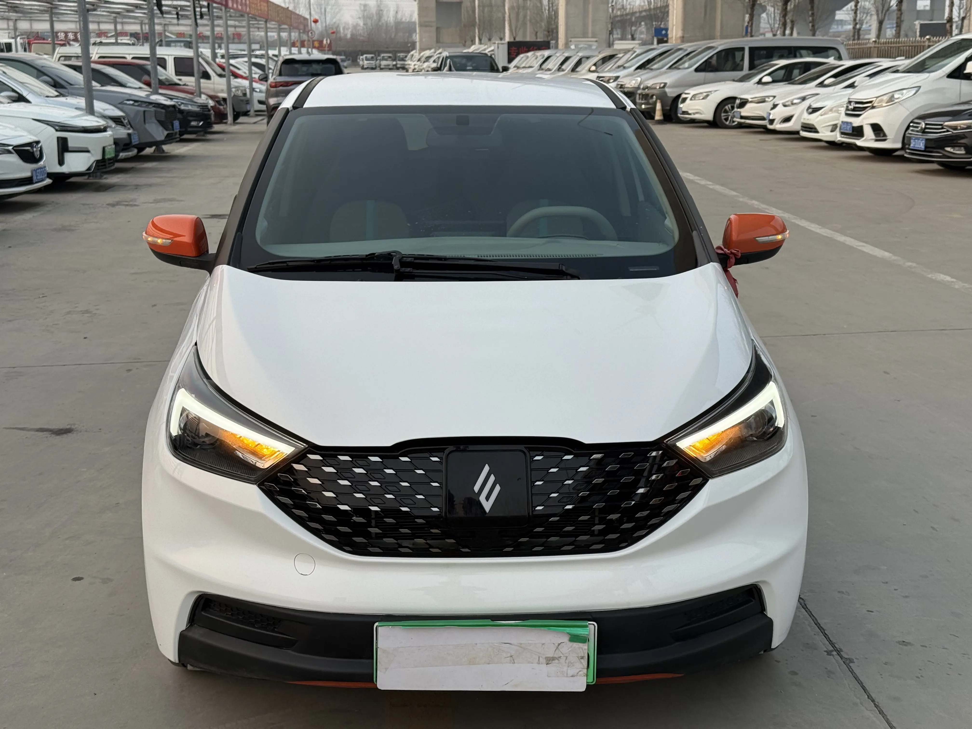 Jiangling Yizhi EV3  из Китая