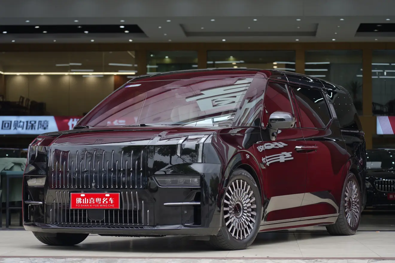 ZEEKR 009  из Китая