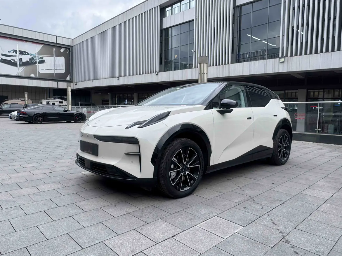 ZEEKR X  из Китая