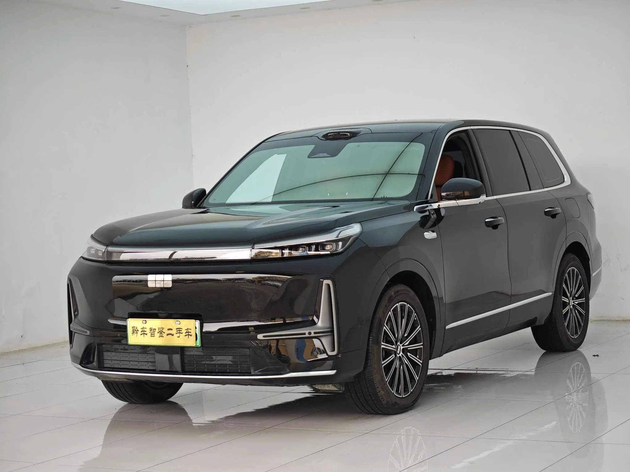Geely Galaxy M9