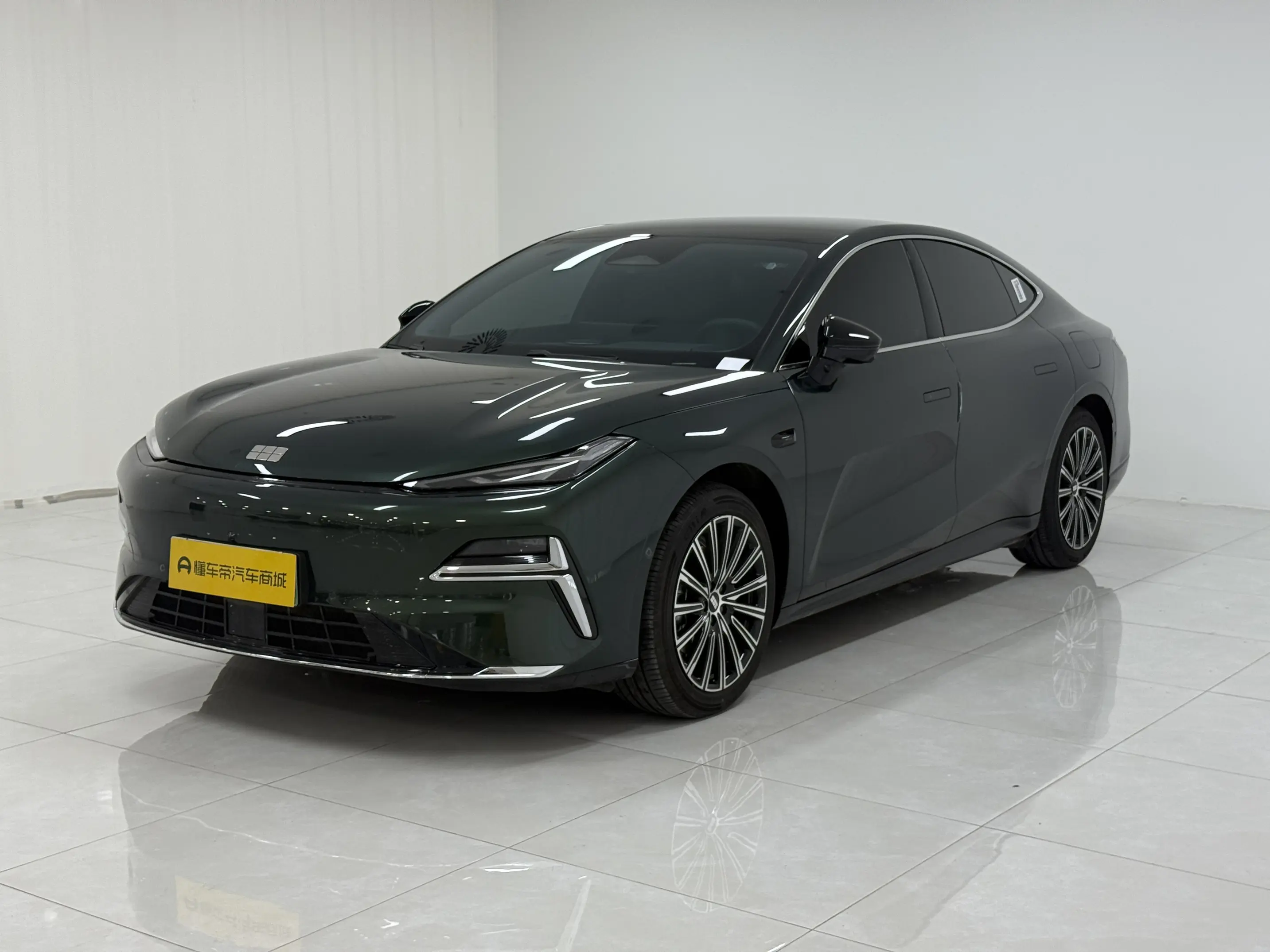 Geely Galaxy Star 8 PHEV