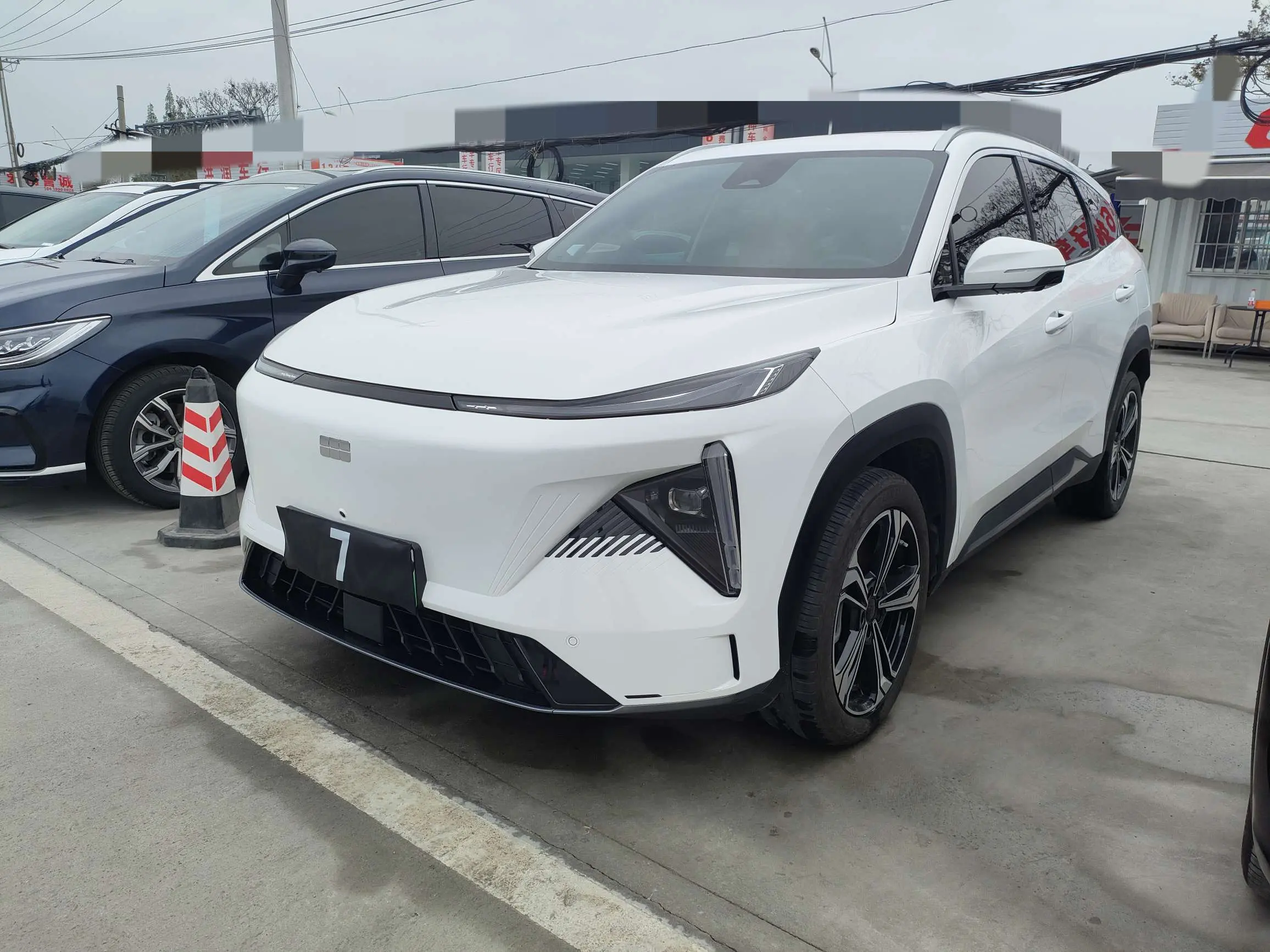 Geely Galaxy L7  из Китая