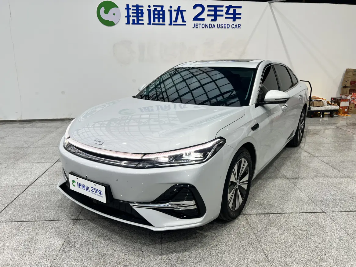 Geely Galaxy A7 PHEV