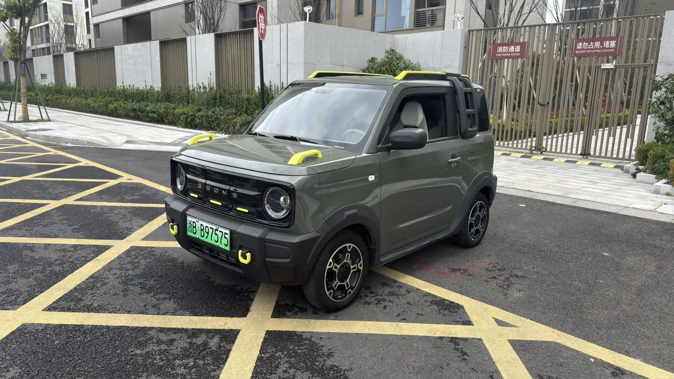 Geely Panda  из Китая