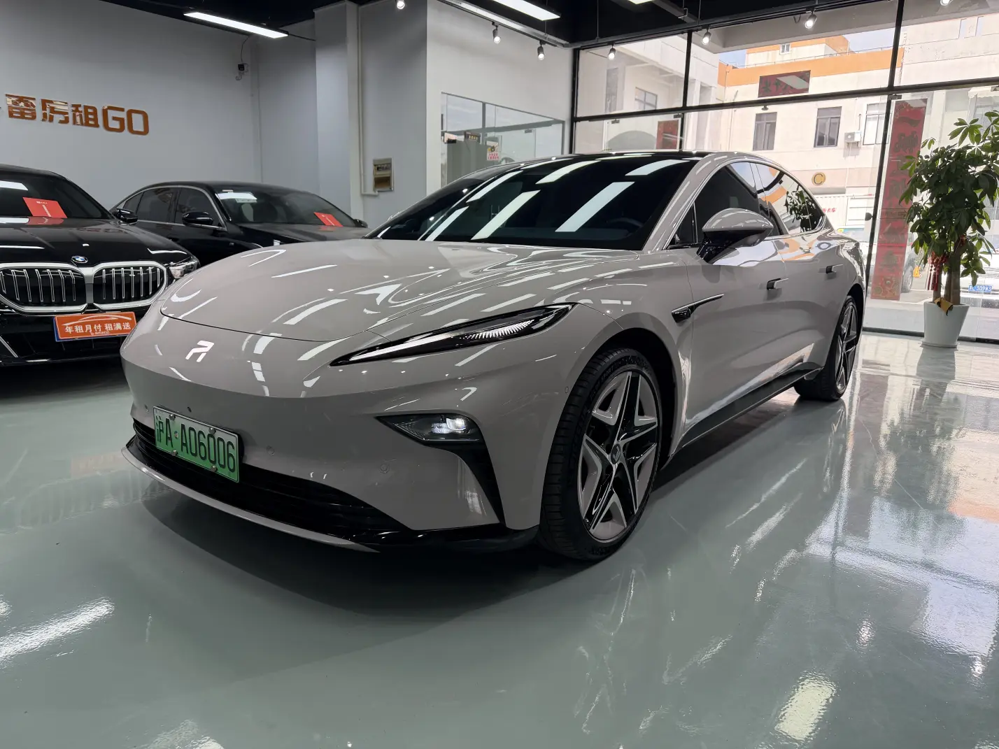 Rising Auto Feifan F7  из Китая