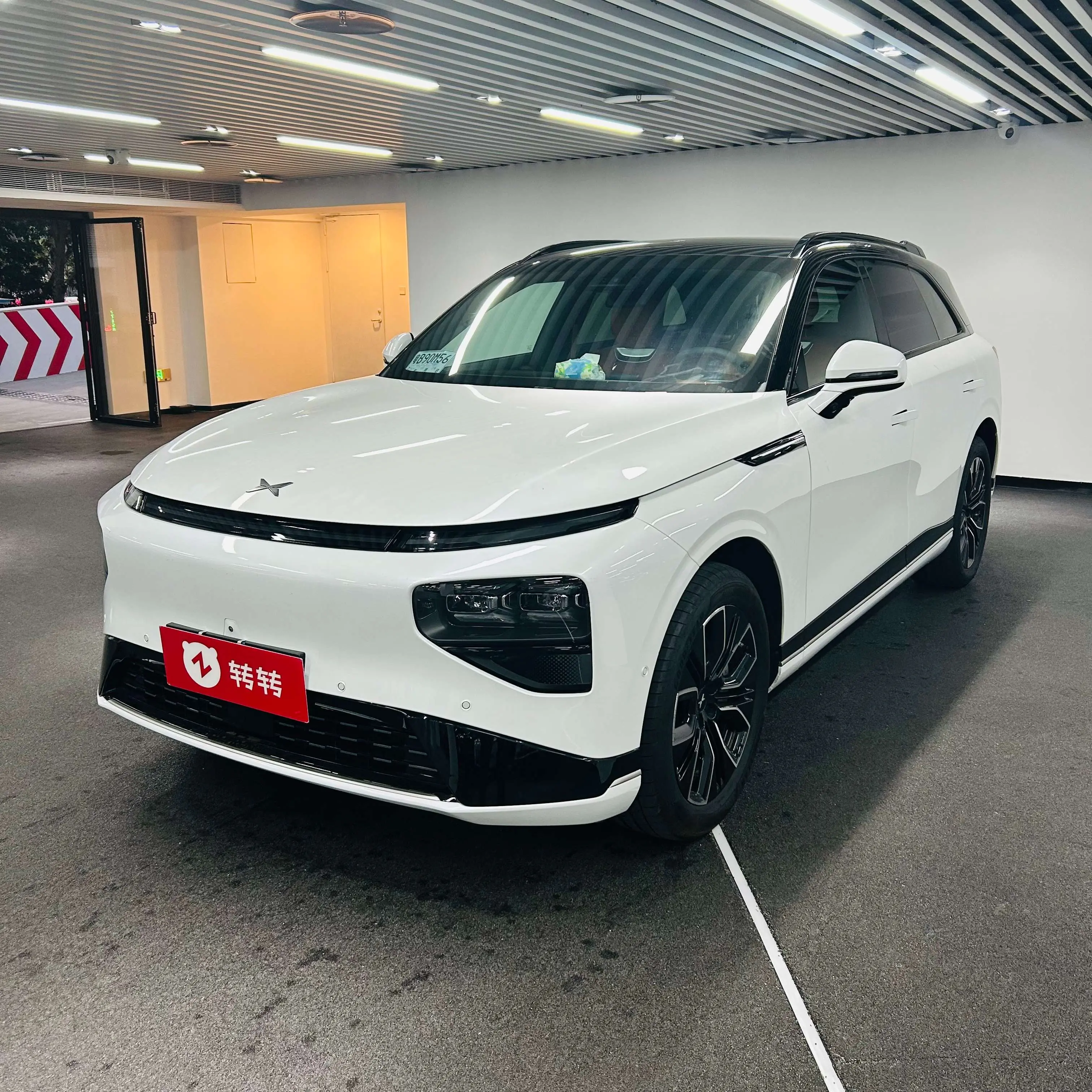Xpeng G9