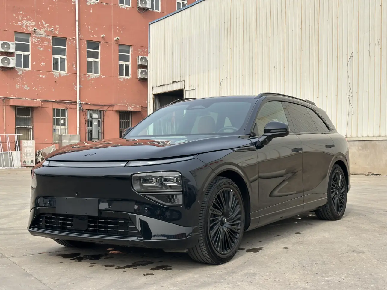 Xpeng G9