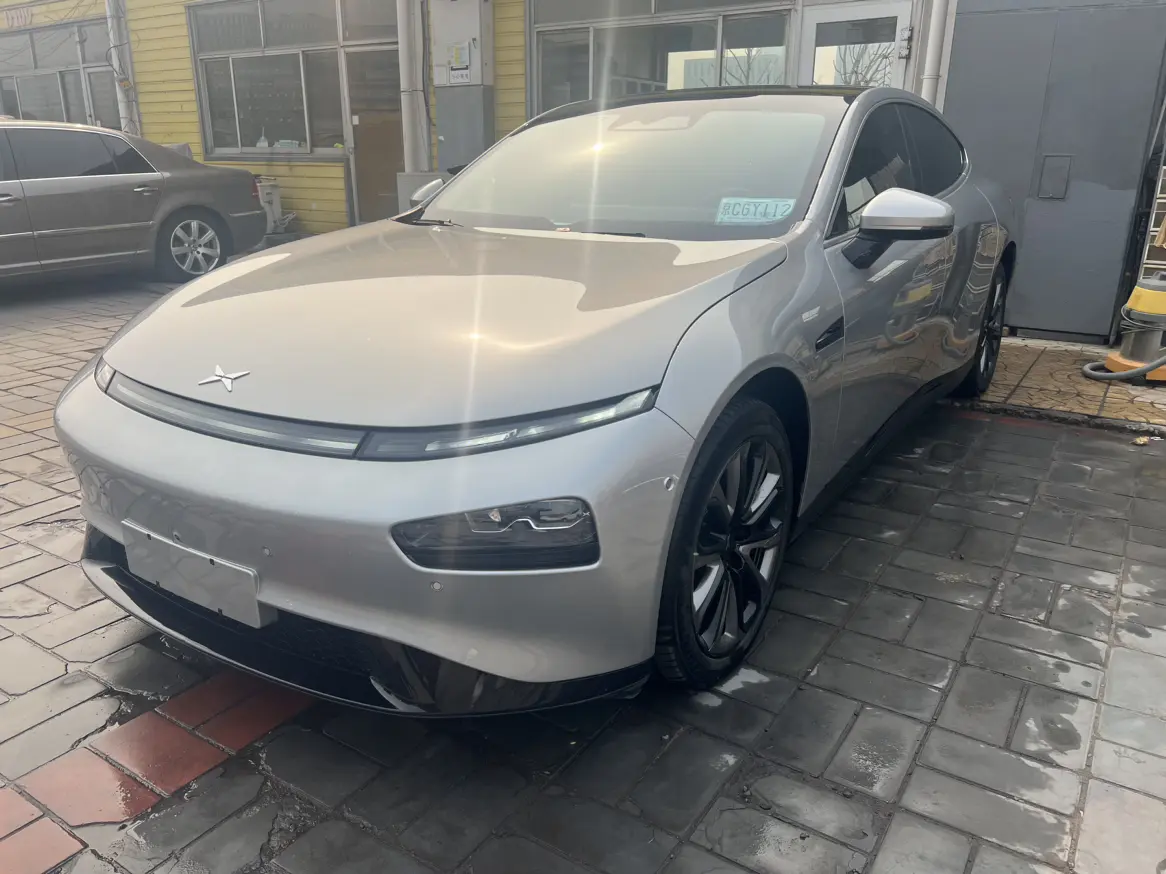 Xpeng P7