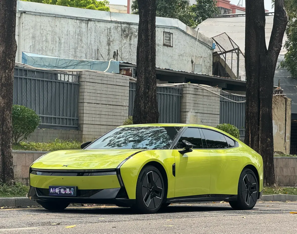 Xpeng P7