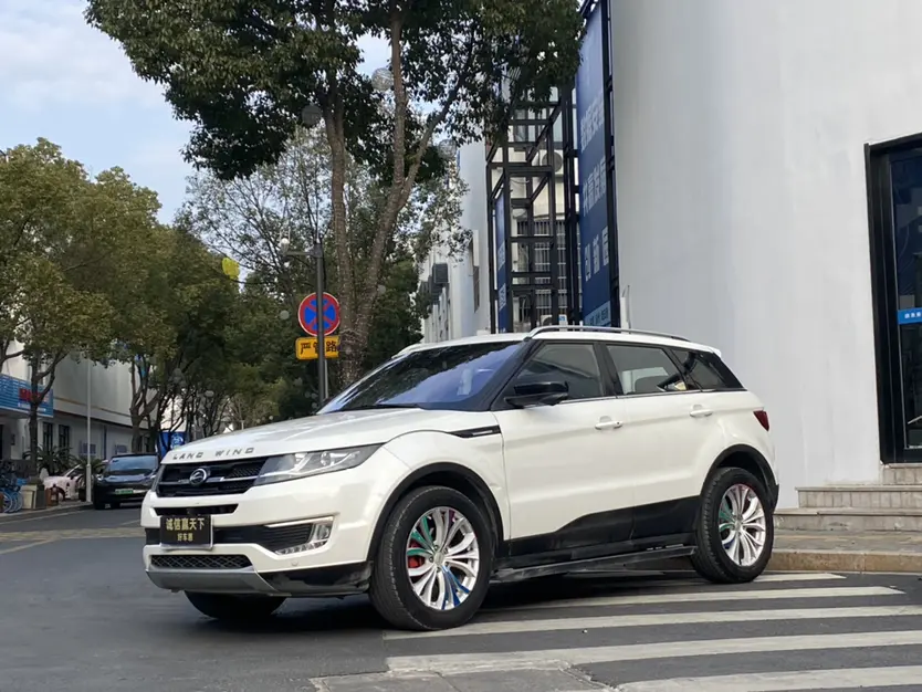 Lu Feng Landwind X7