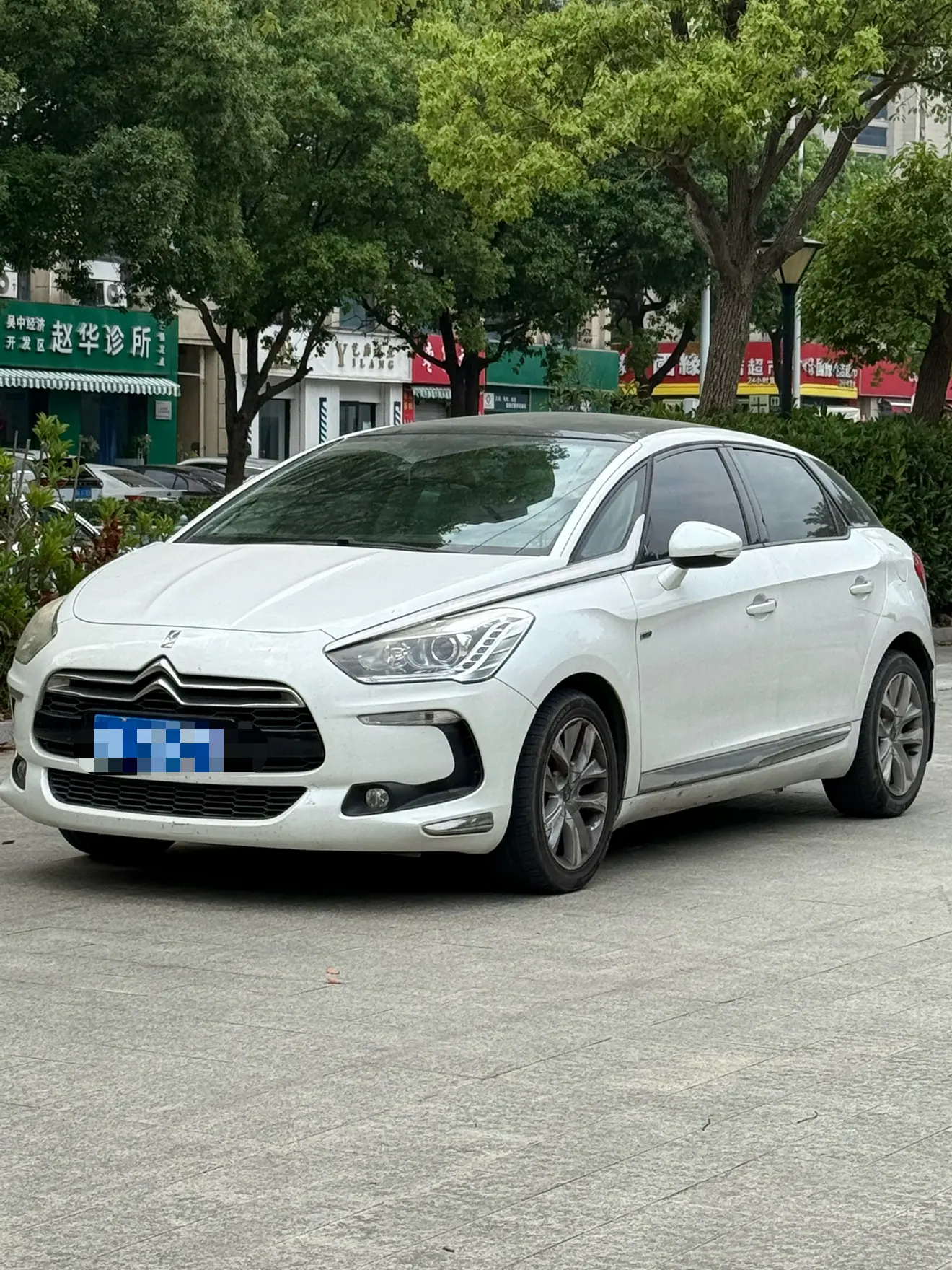 DS 5  из Китая