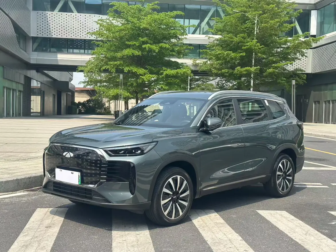 Chery Fengyun T8